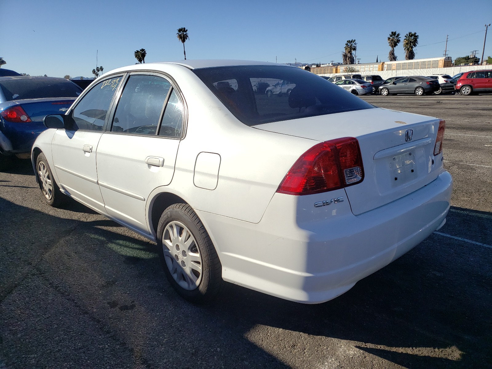 Photo 2 VIN: 2HGES16515H625231 - HONDA CIVIC LX 