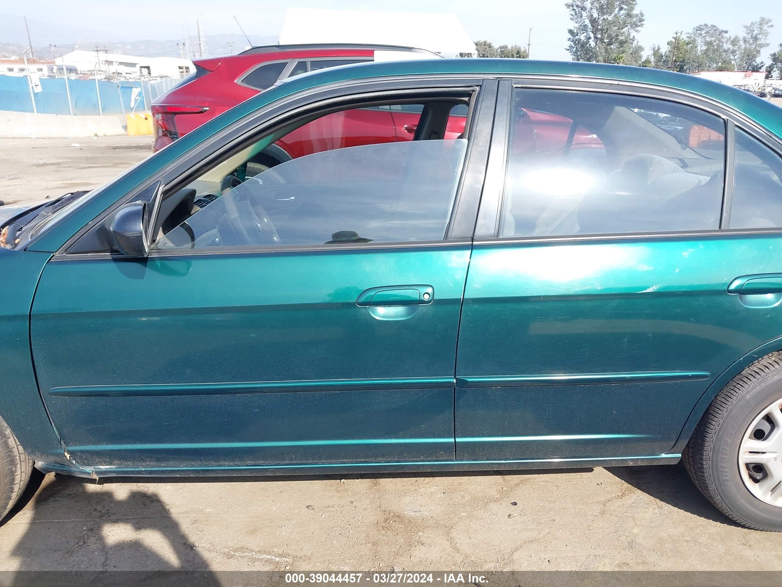 Photo 14 VIN: 2HGES16522H570767 - HONDA CIVIC 