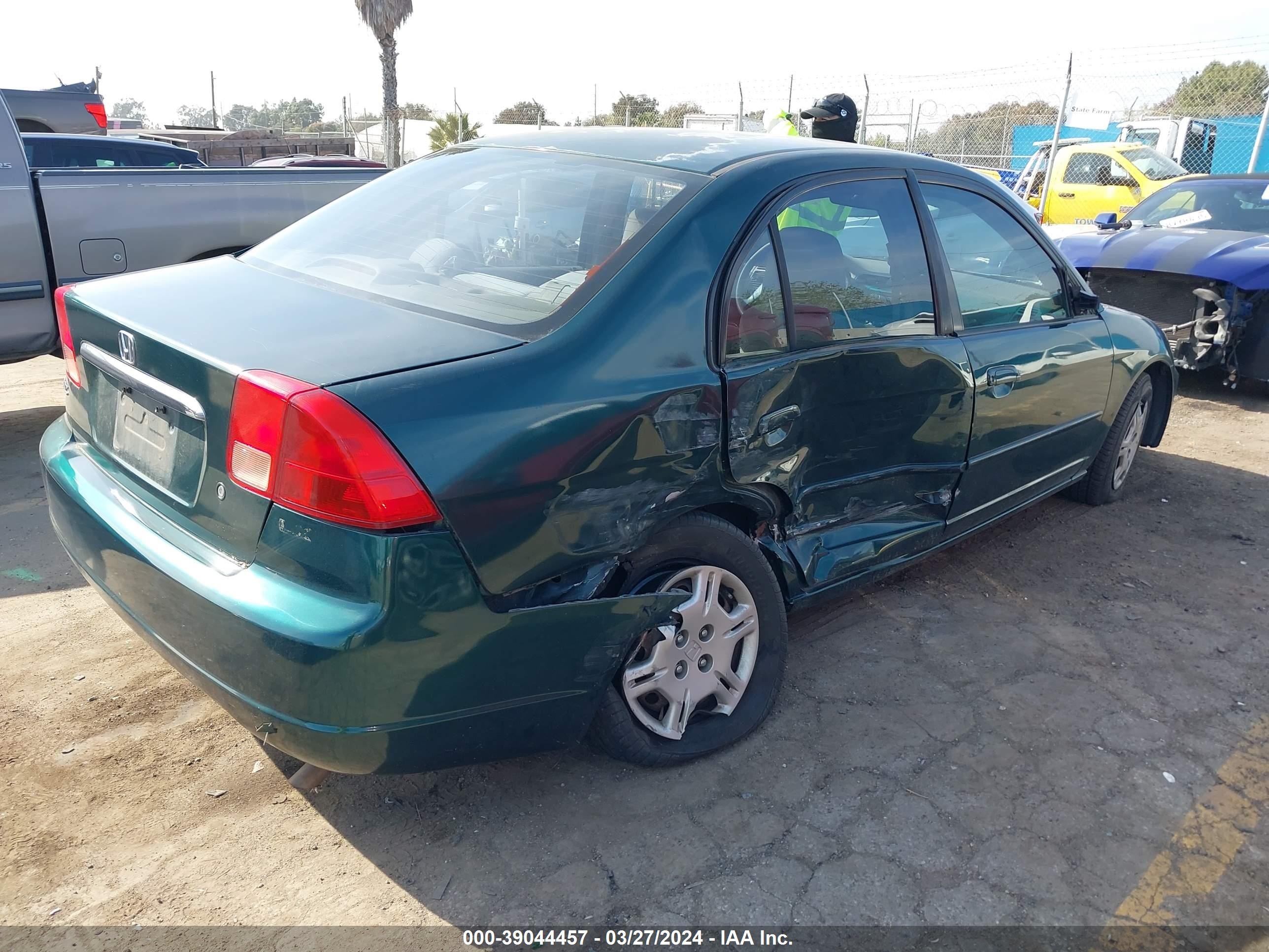 Photo 3 VIN: 2HGES16522H570767 - HONDA CIVIC 