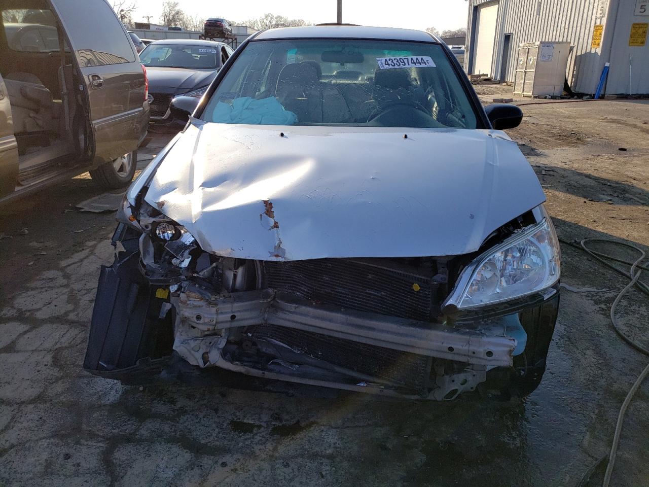 Photo 4 VIN: 2HGES16525H513943 - HONDA CIVIC 