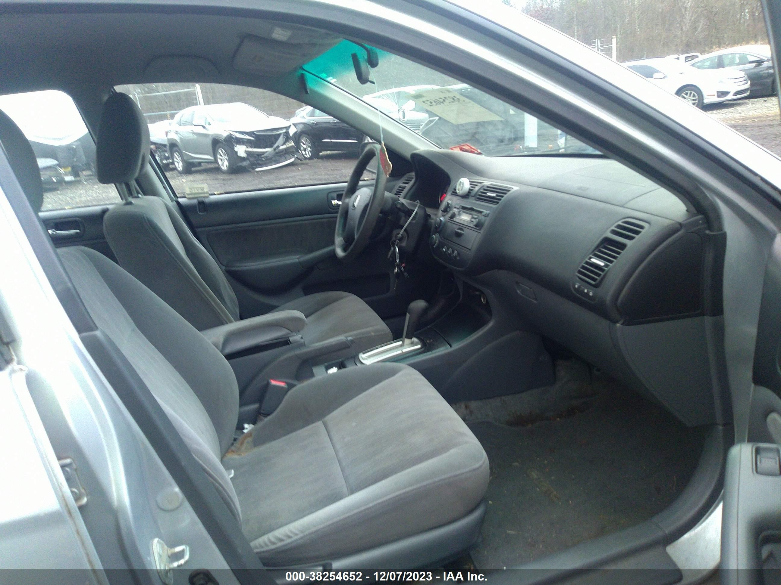 Photo 4 VIN: 2HGES16533H577938 - HONDA CIVIC 