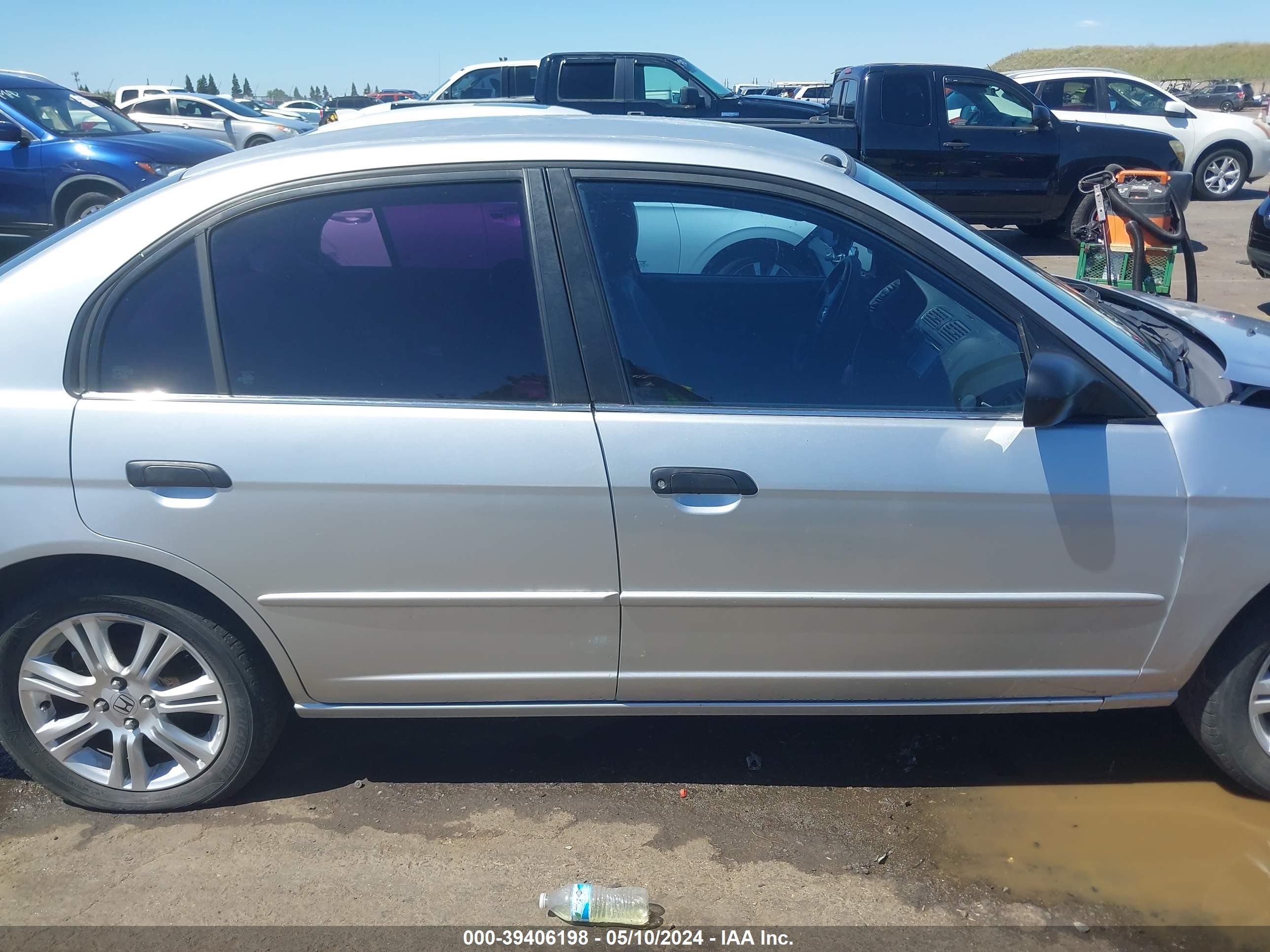 Photo 13 VIN: 2HGES16561H511123 - HONDA CIVIC 