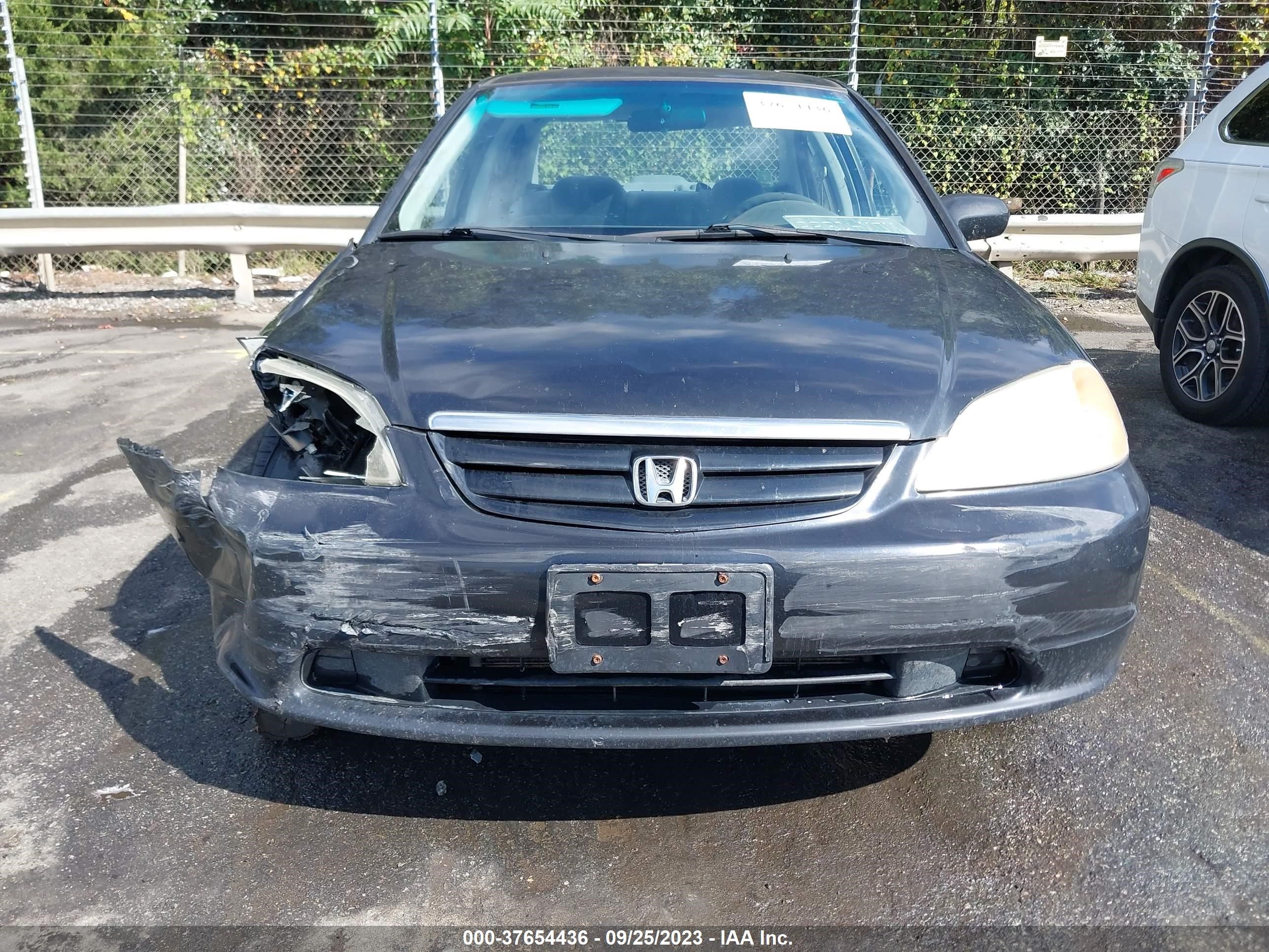 Photo 11 VIN: 2HGES16562H518428 - HONDA CIVIC 