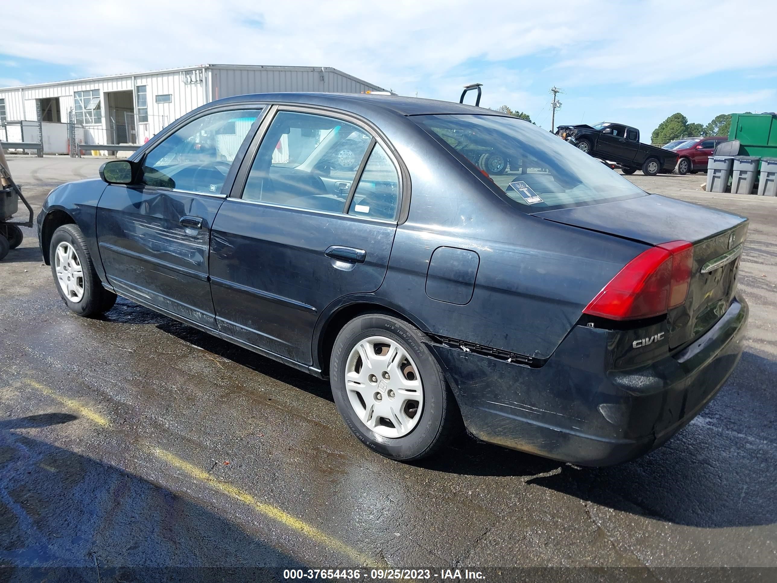 Photo 2 VIN: 2HGES16562H518428 - HONDA CIVIC 