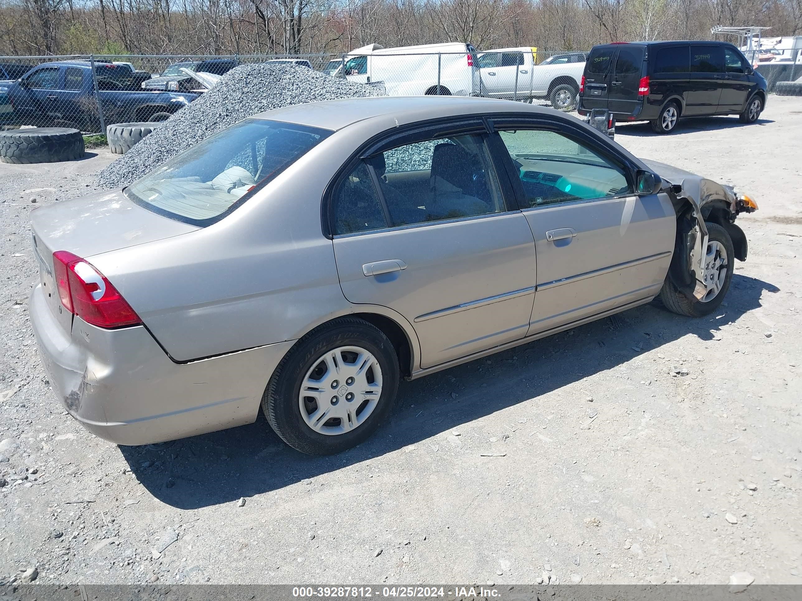 Photo 3 VIN: 2HGES16582H513568 - HONDA CIVIC 