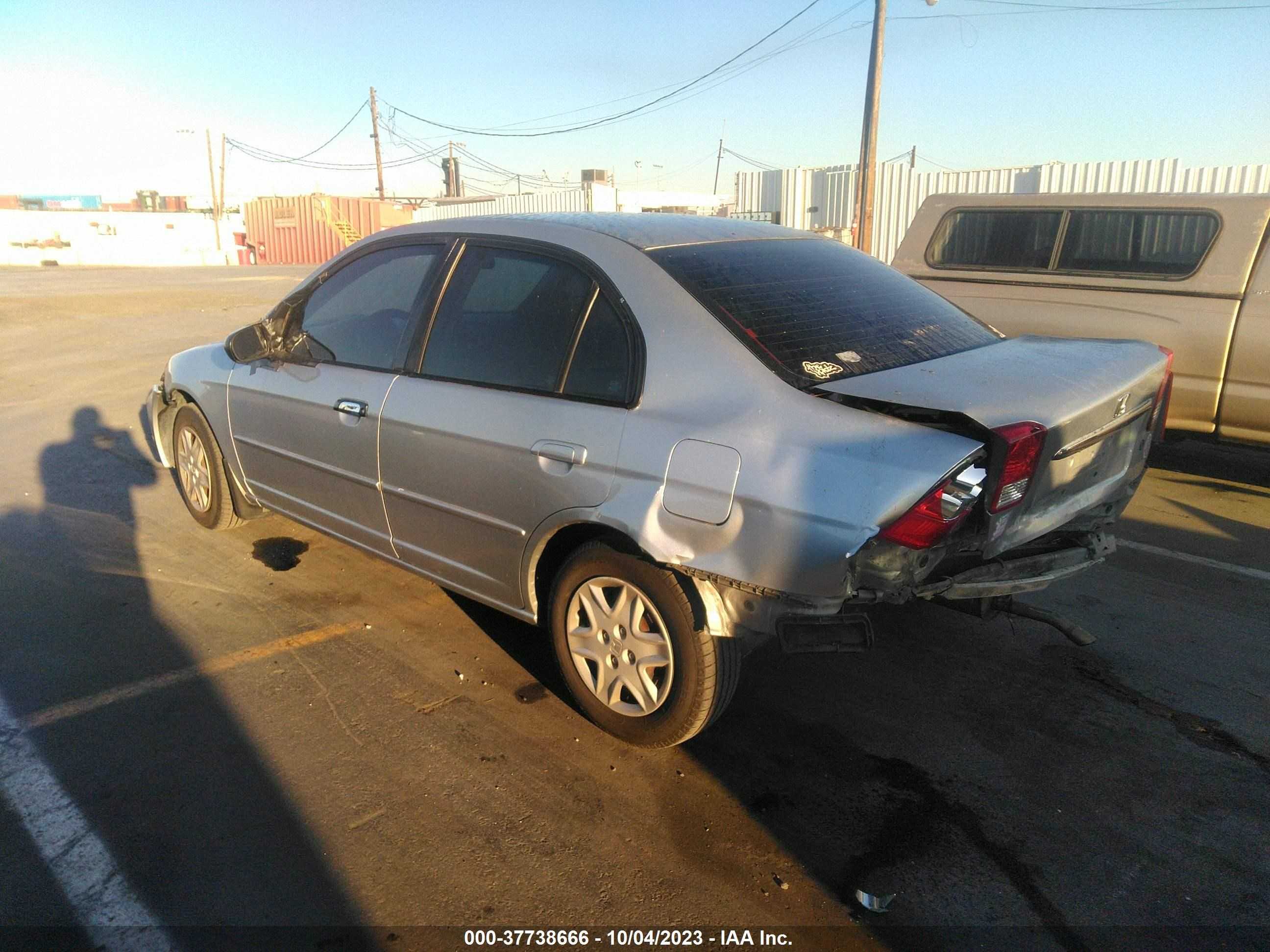 Photo 2 VIN: 2HGES165X3H534505 - HONDA CIVIC 