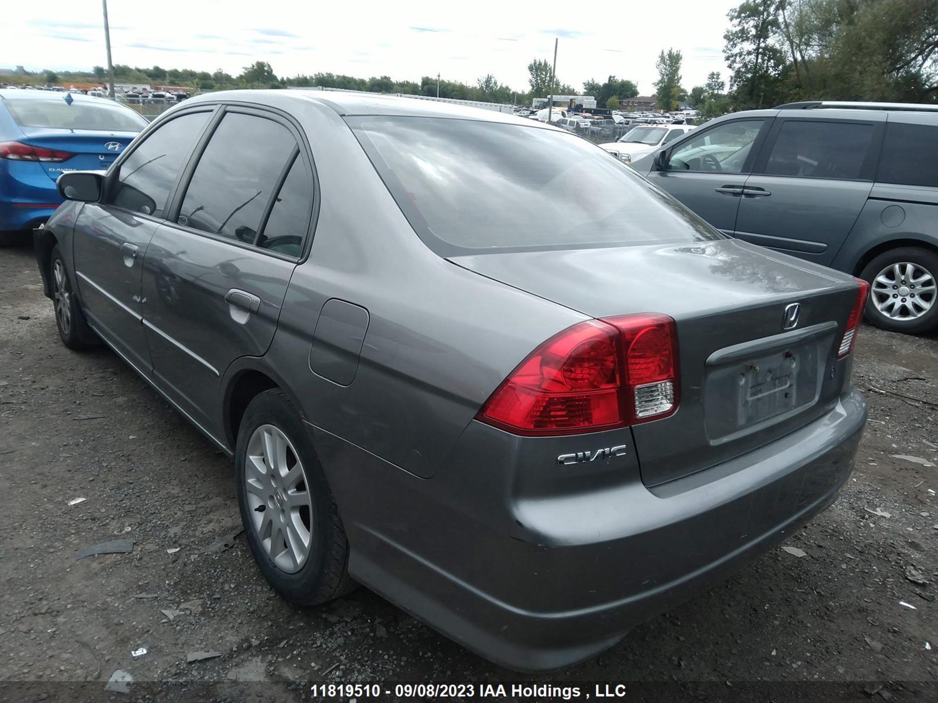 Photo 2 VIN: 2HGES16655H033159 - HONDA CIVIC 