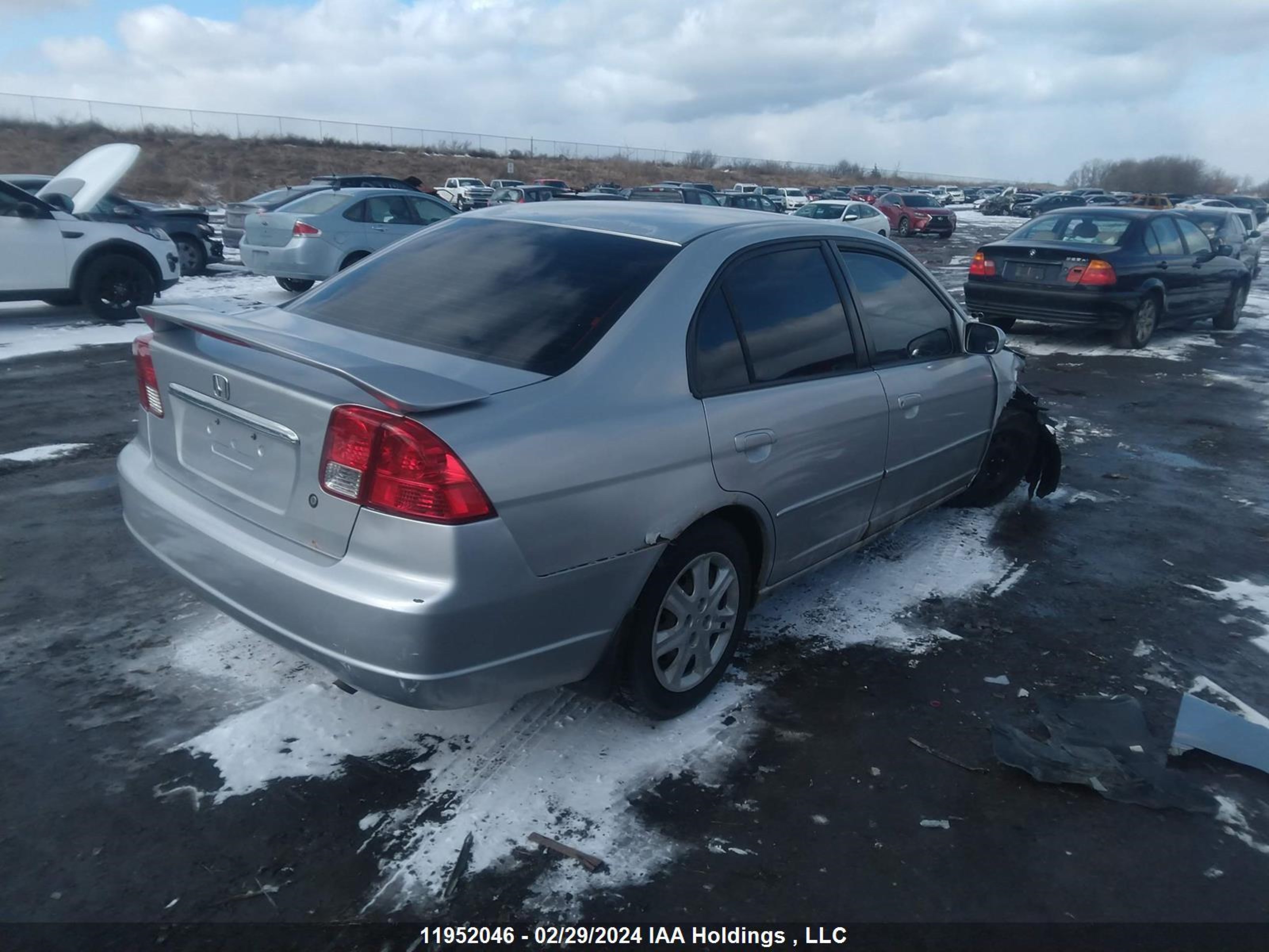 Photo 3 VIN: 2HGES16683H924060 - HONDA CIVIC 