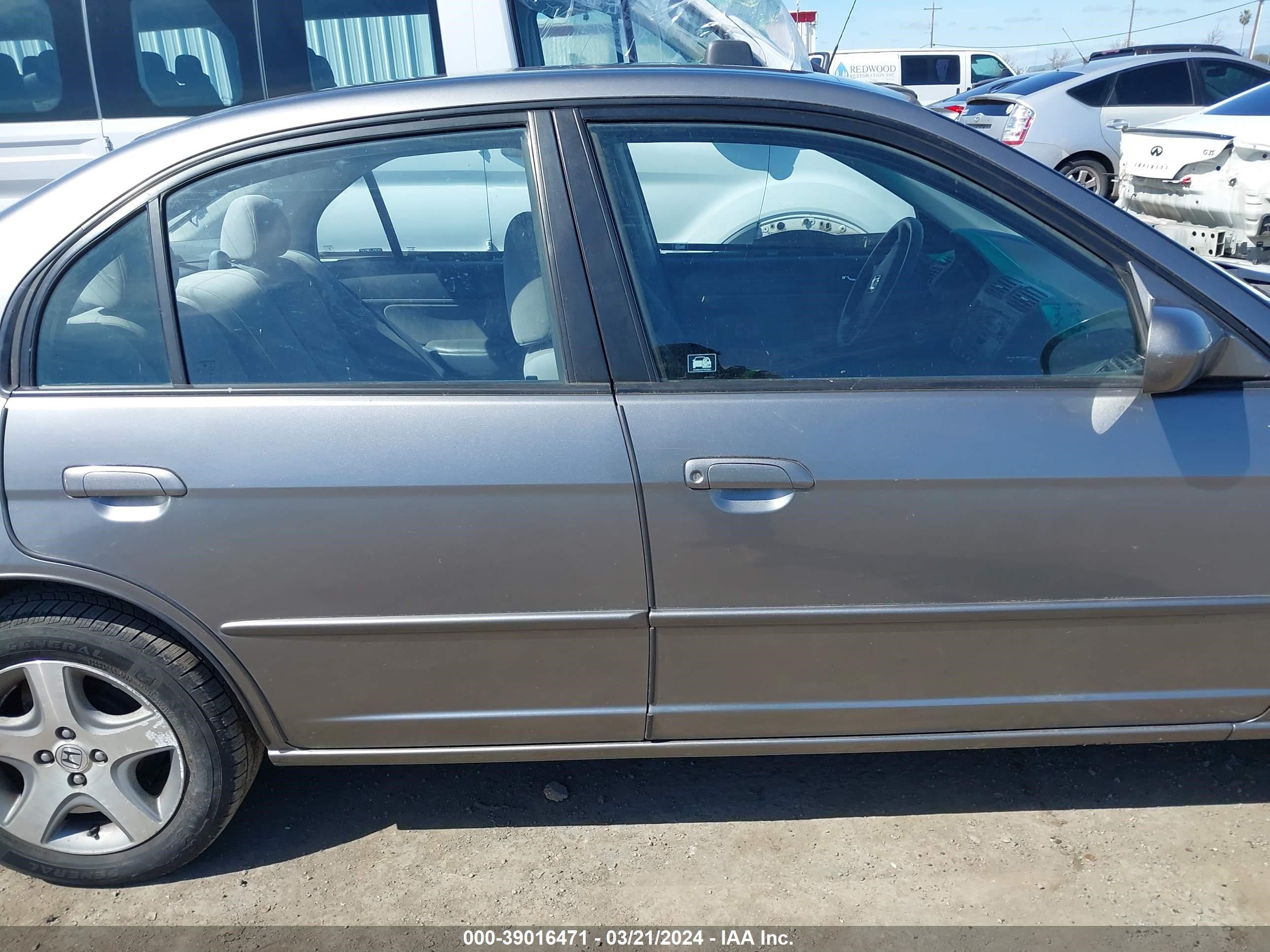 Photo 11 VIN: 2HGES25895H603804 - HONDA CIVIC 