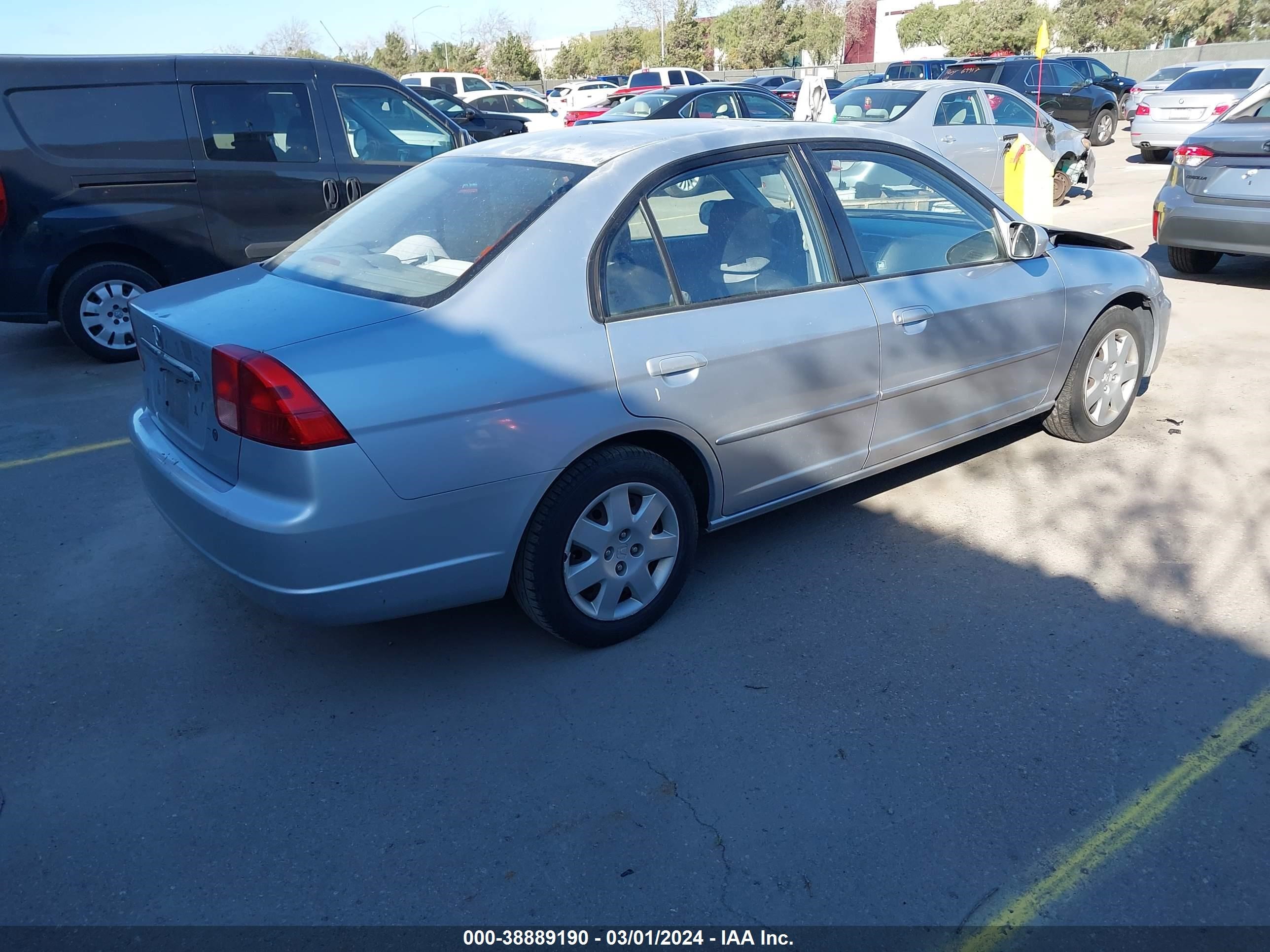 Photo 3 VIN: 2HGES26731H558701 - HONDA CIVIC 