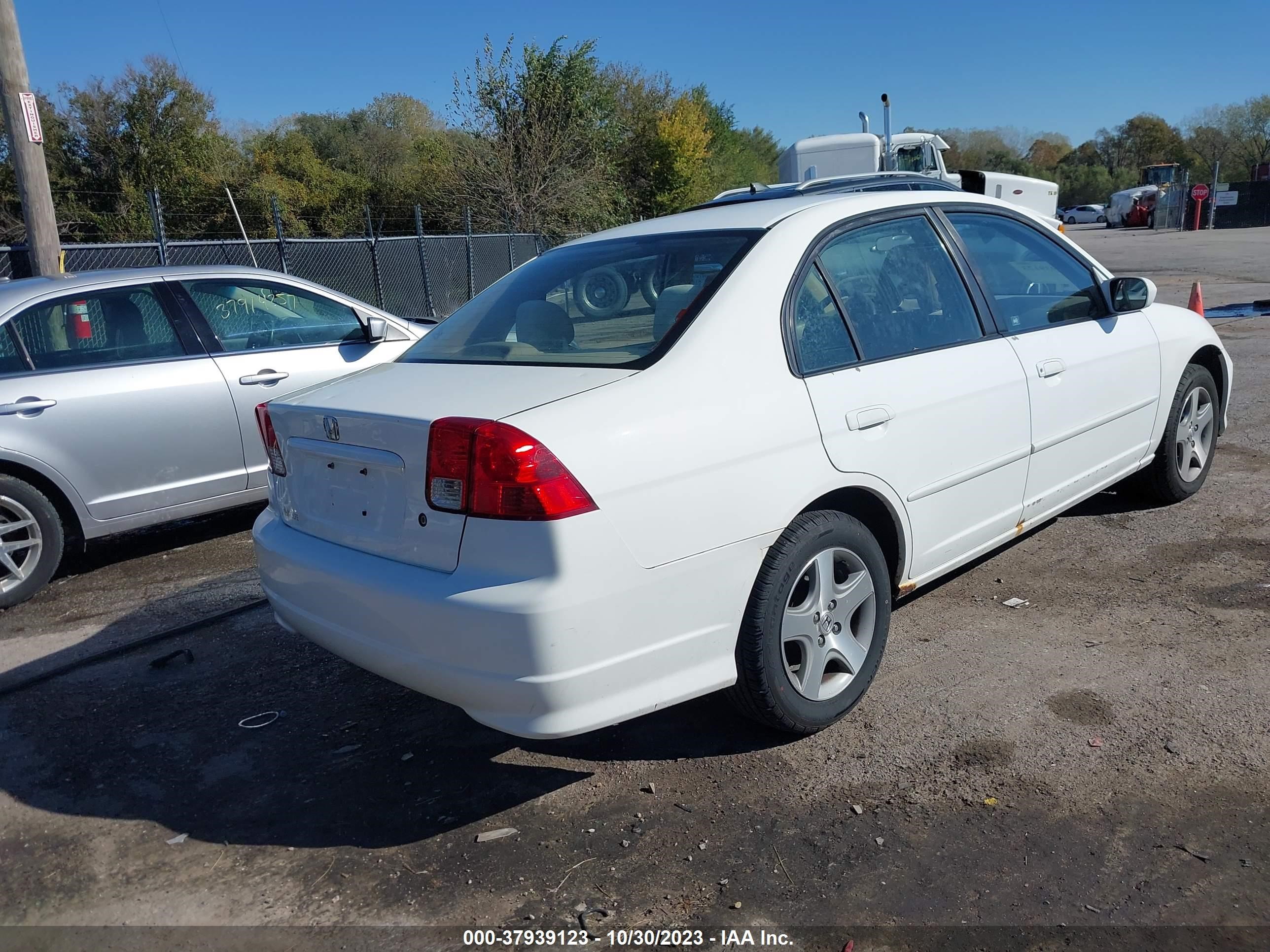 Photo 3 VIN: 2HGES26774H531666 - HONDA CIVIC 