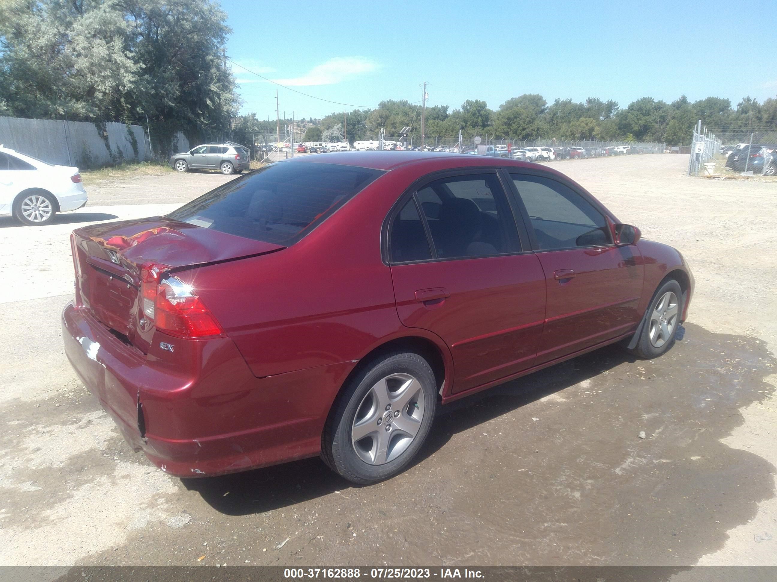 Photo 3 VIN: 2HGES26775H531894 - HONDA CIVIC 