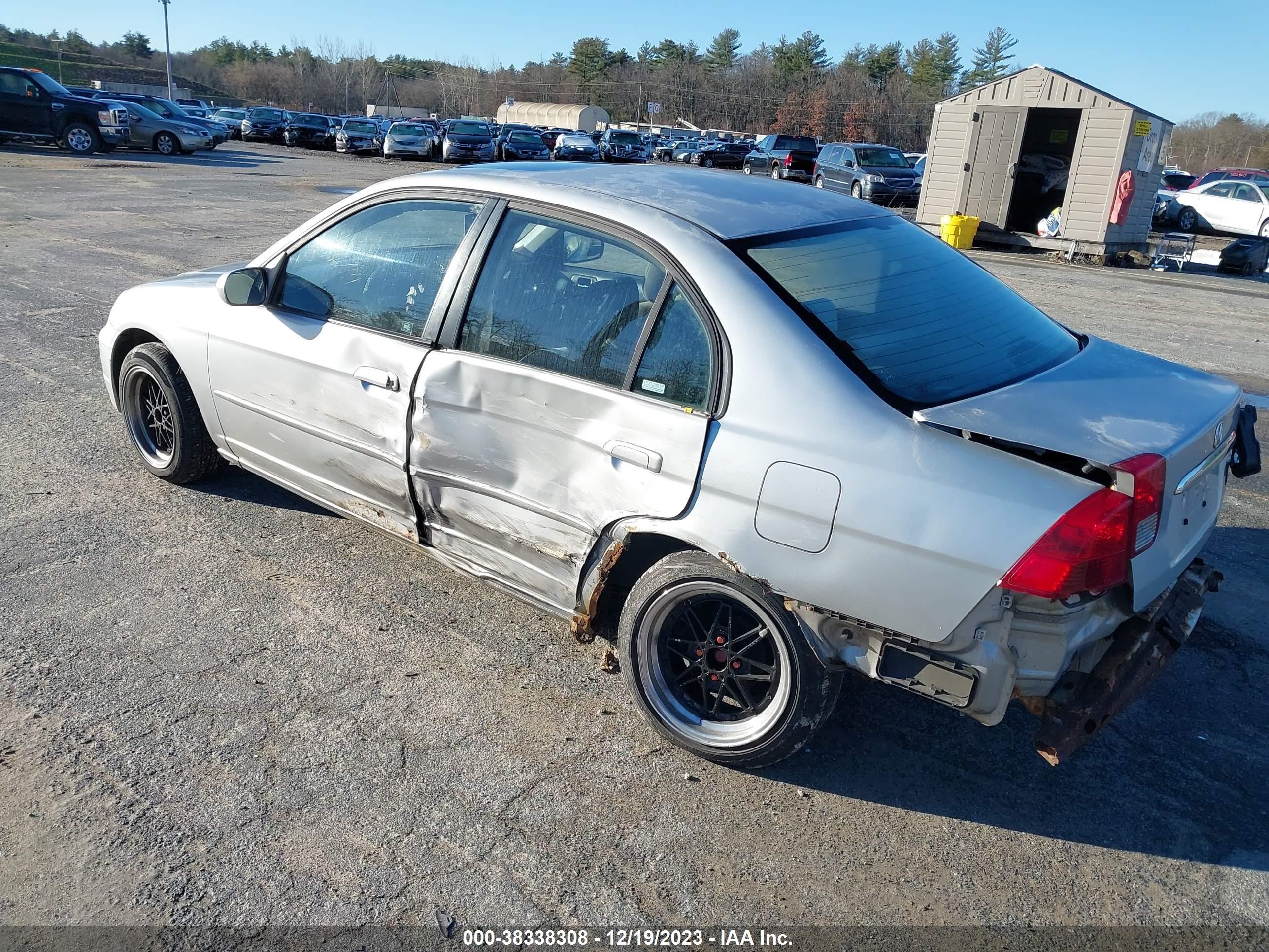 Photo 2 VIN: 2HGES267X3H562523 - HONDA CIVIC 