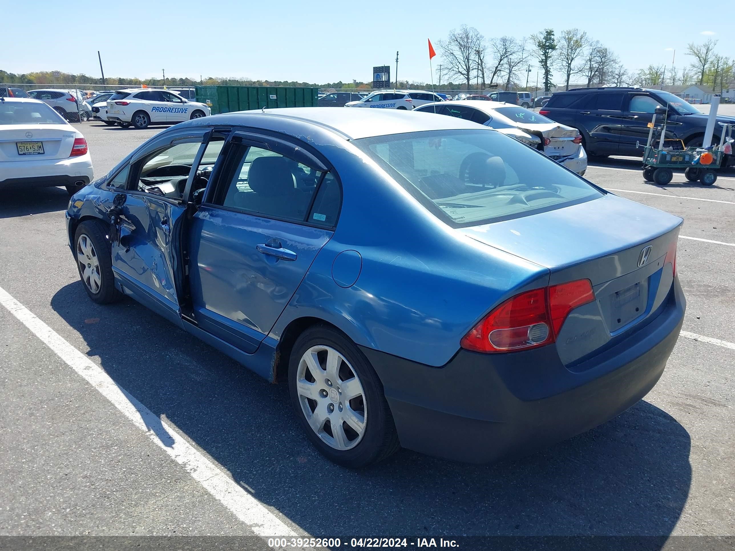 Photo 2 VIN: 2HGFA15566H526057 - HONDA CIVIC 