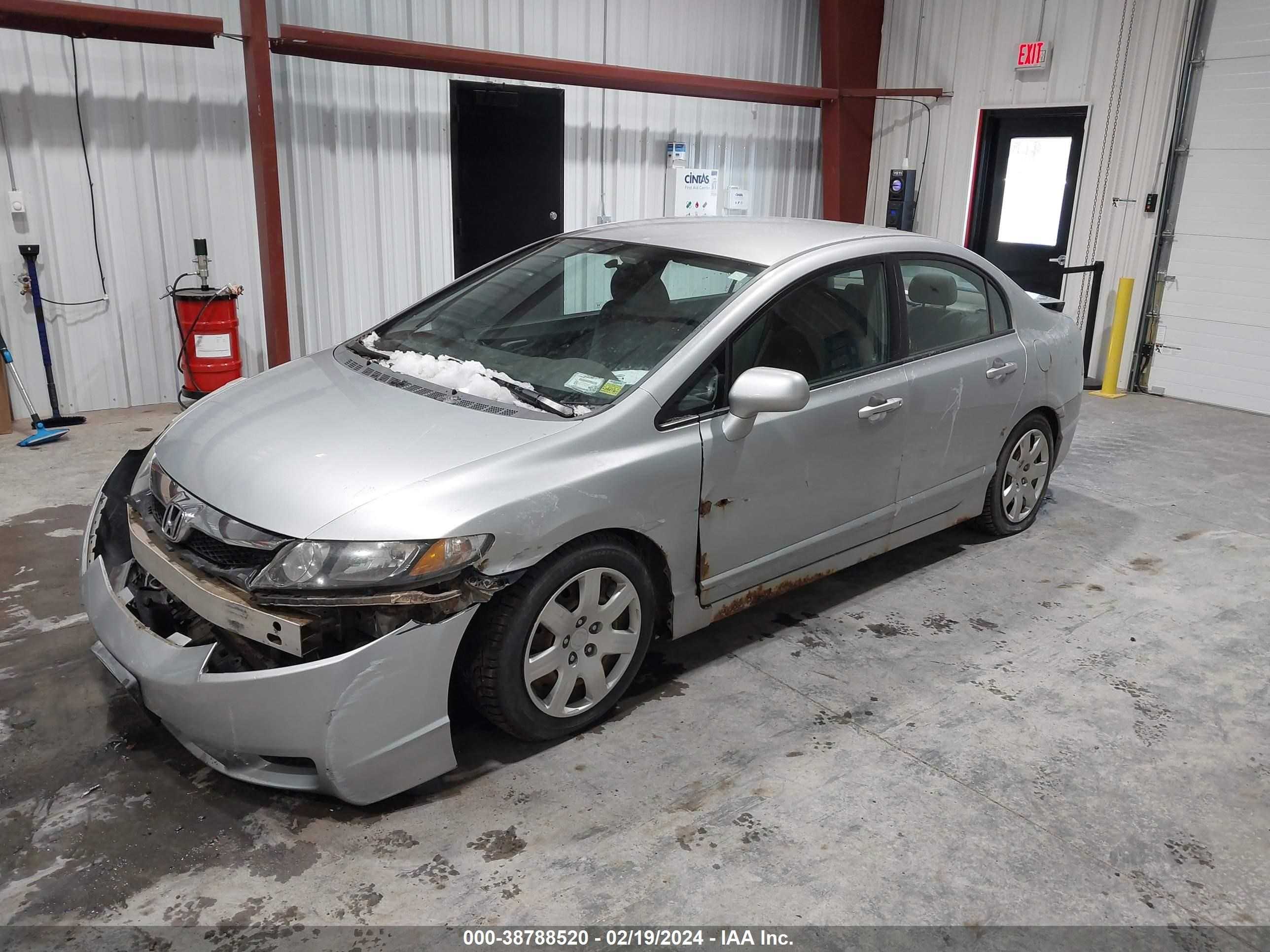 Photo 1 VIN: 2HGFA15589H513573 - HONDA CIVIC 