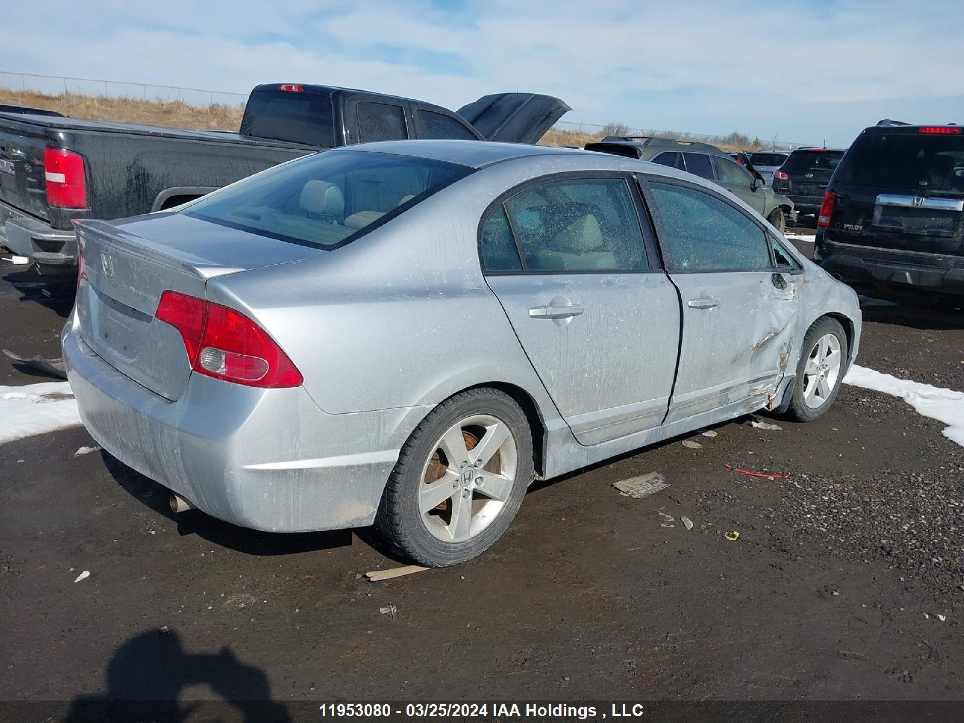 Photo 3 VIN: 2HGFA16528H108628 - HONDA CIVIC 