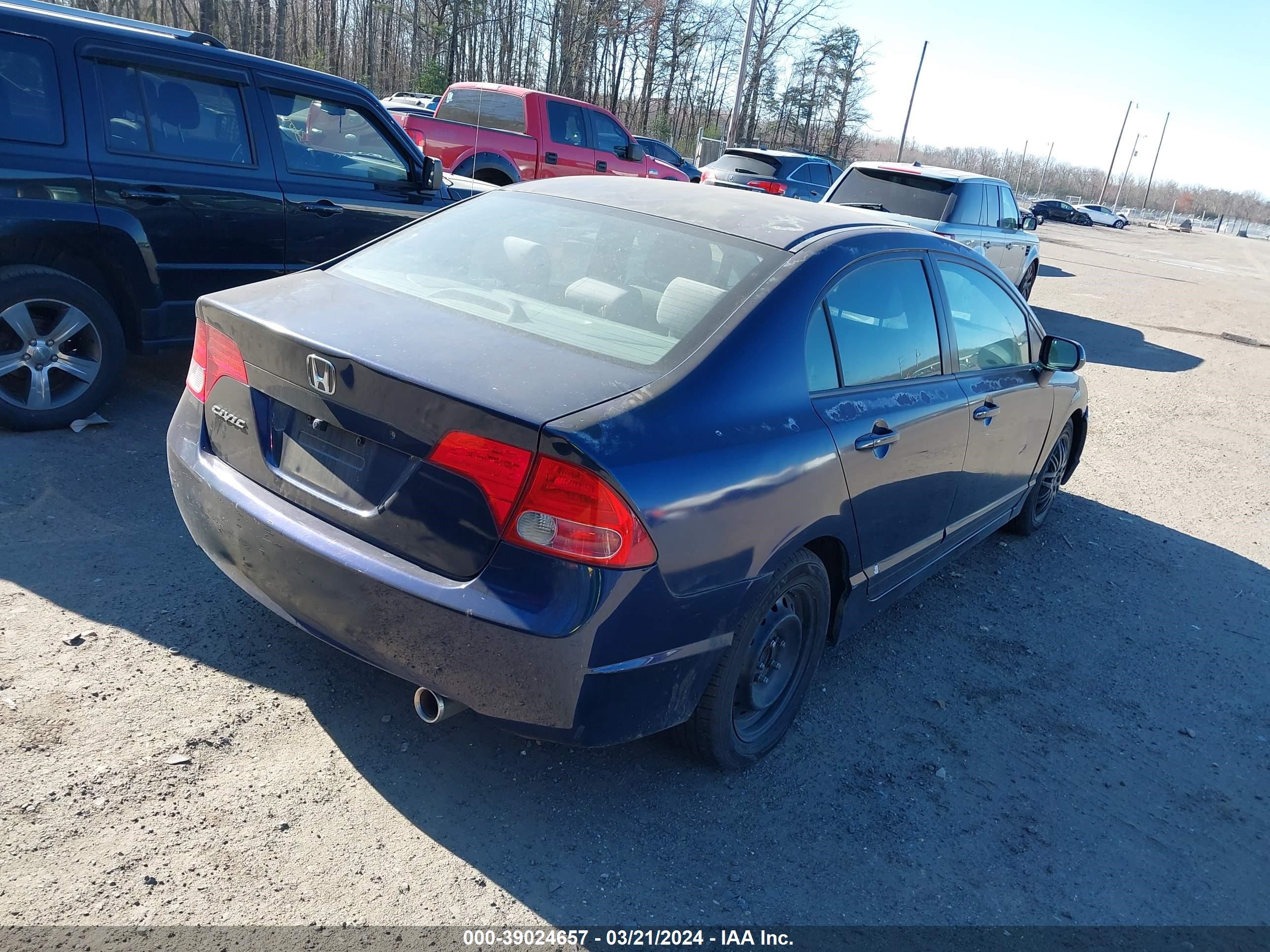 Photo 3 VIN: 2HGFA16528H520032 - HONDA CIVIC 