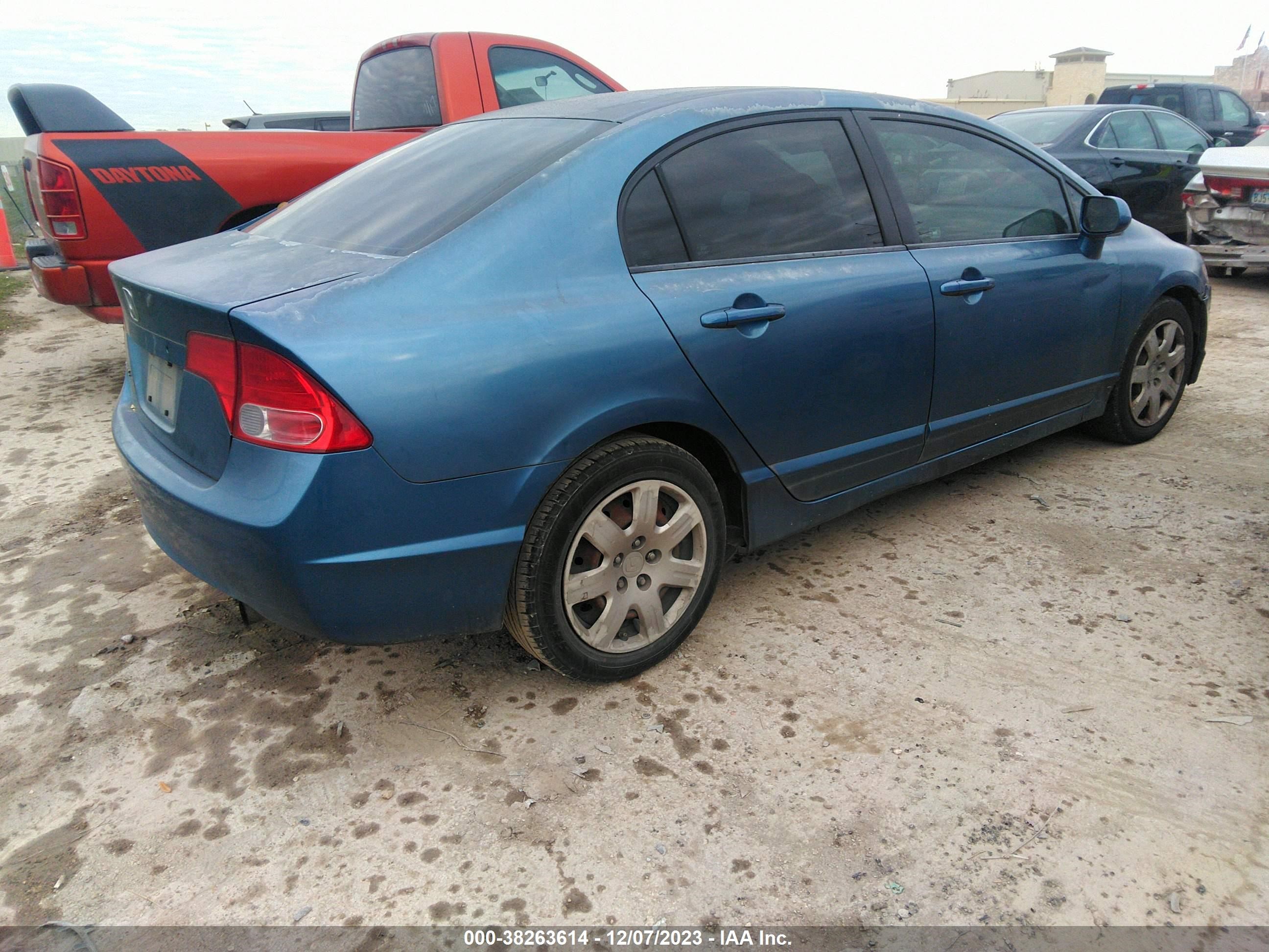 Photo 3 VIN: 2HGFA16538H518371 - HONDA CIVIC 