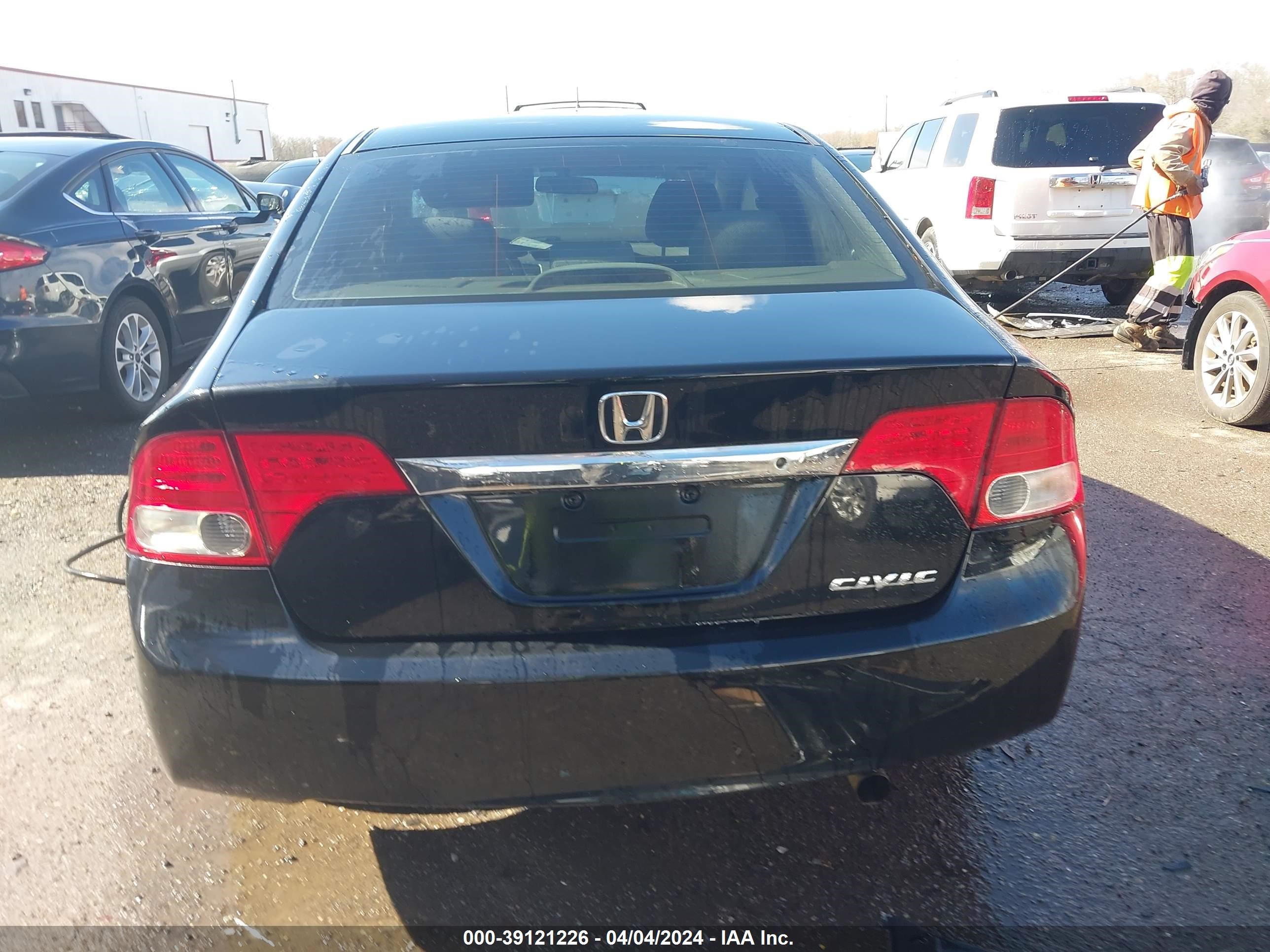 Photo 16 VIN: 2HGFA16539H300044 - HONDA CIVIC 