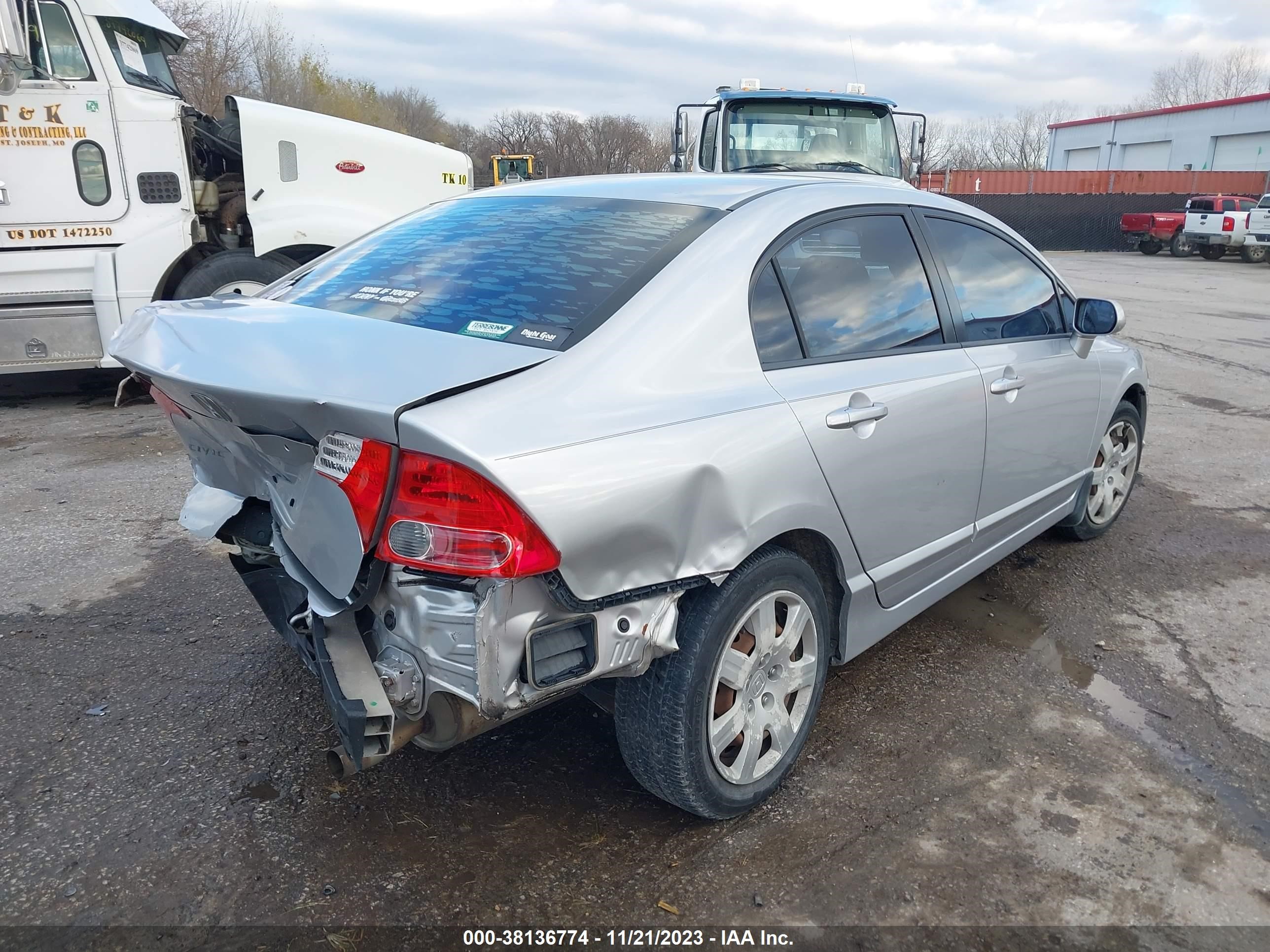 Photo 3 VIN: 2HGFA16558H521594 - HONDA CIVIC 