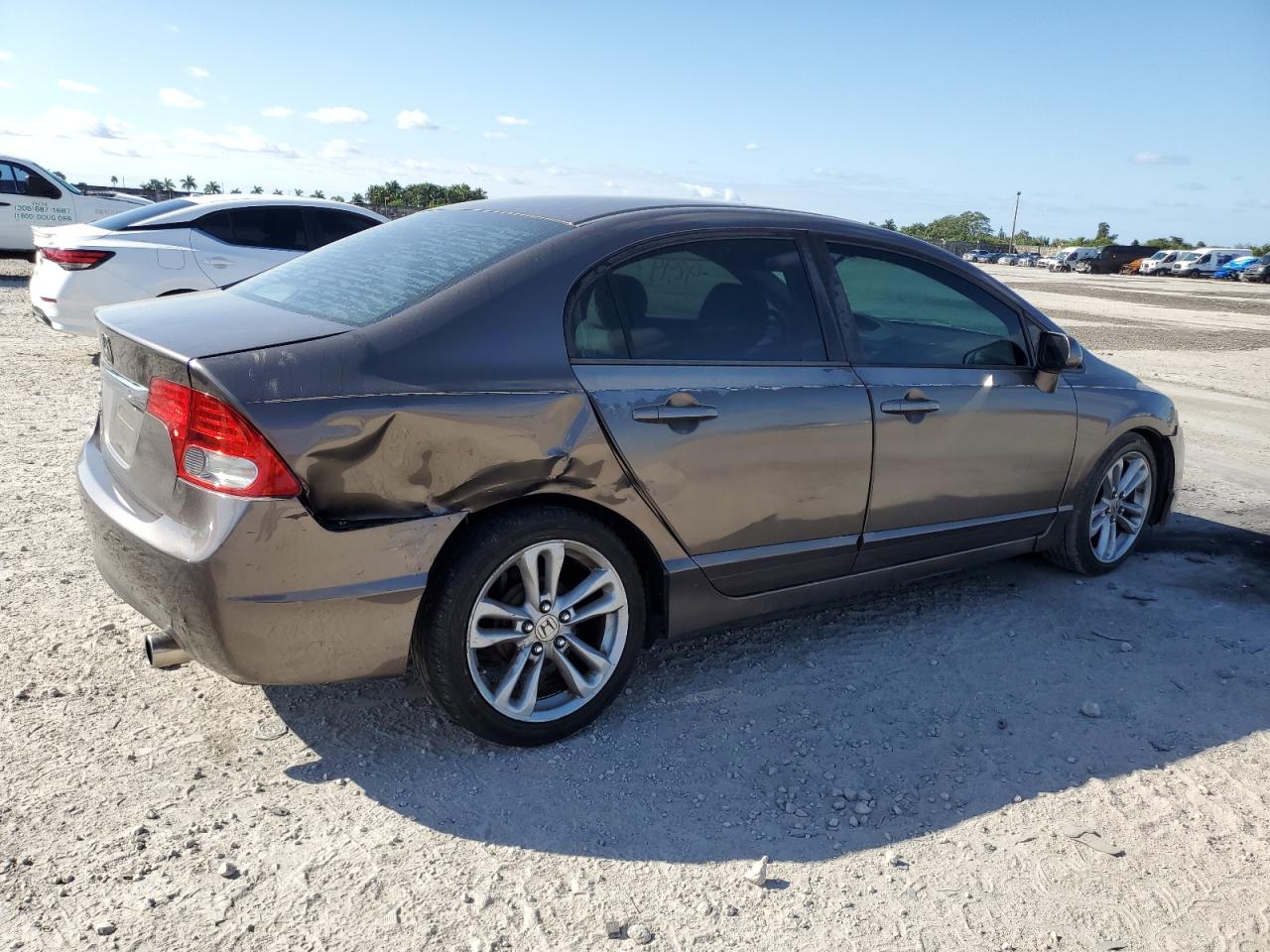 Photo 2 VIN: 2HGFA16569H535571 - HONDA CIVIC 