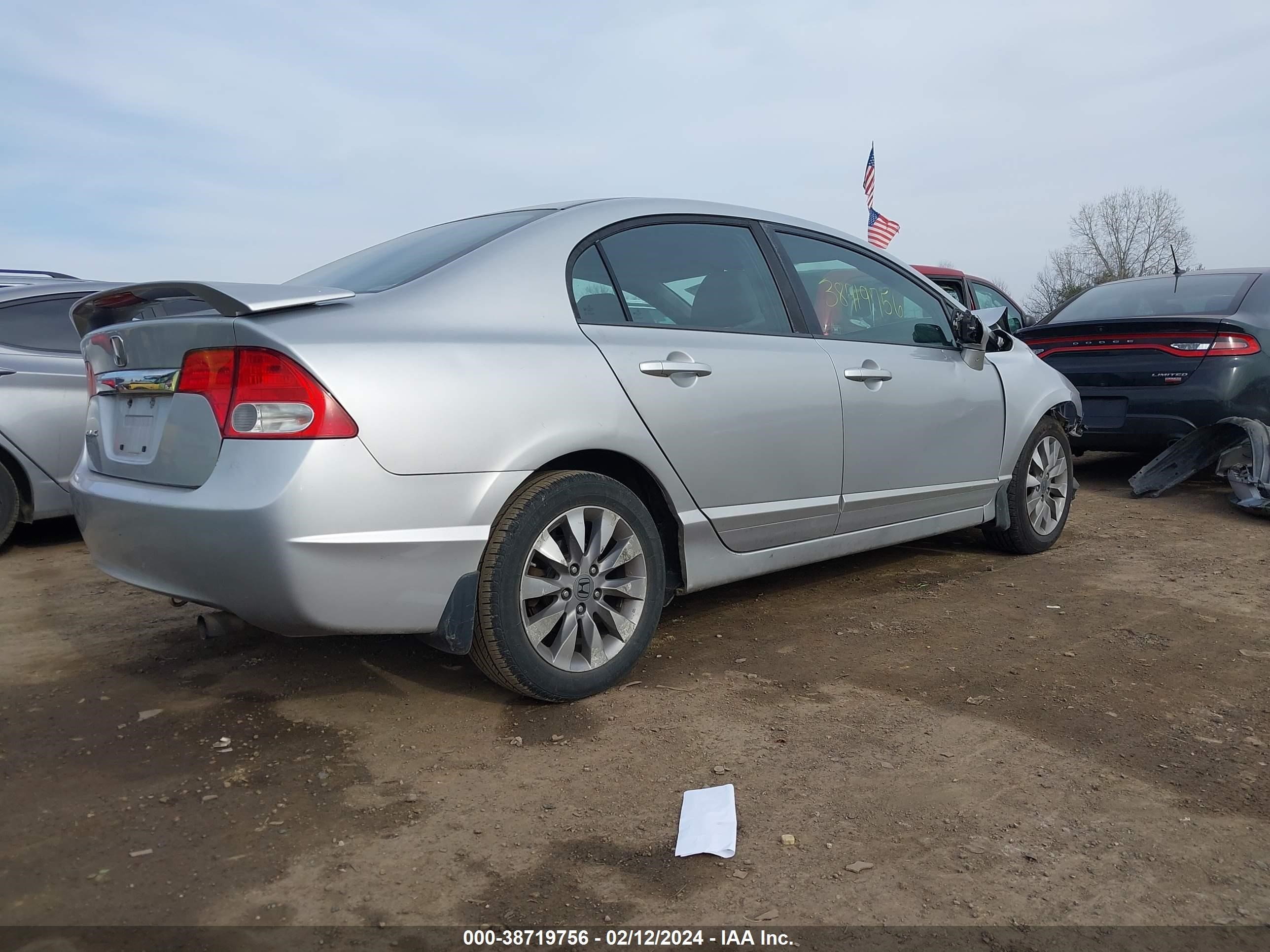 Photo 3 VIN: 2HGFA16809H341886 - HONDA CIVIC 