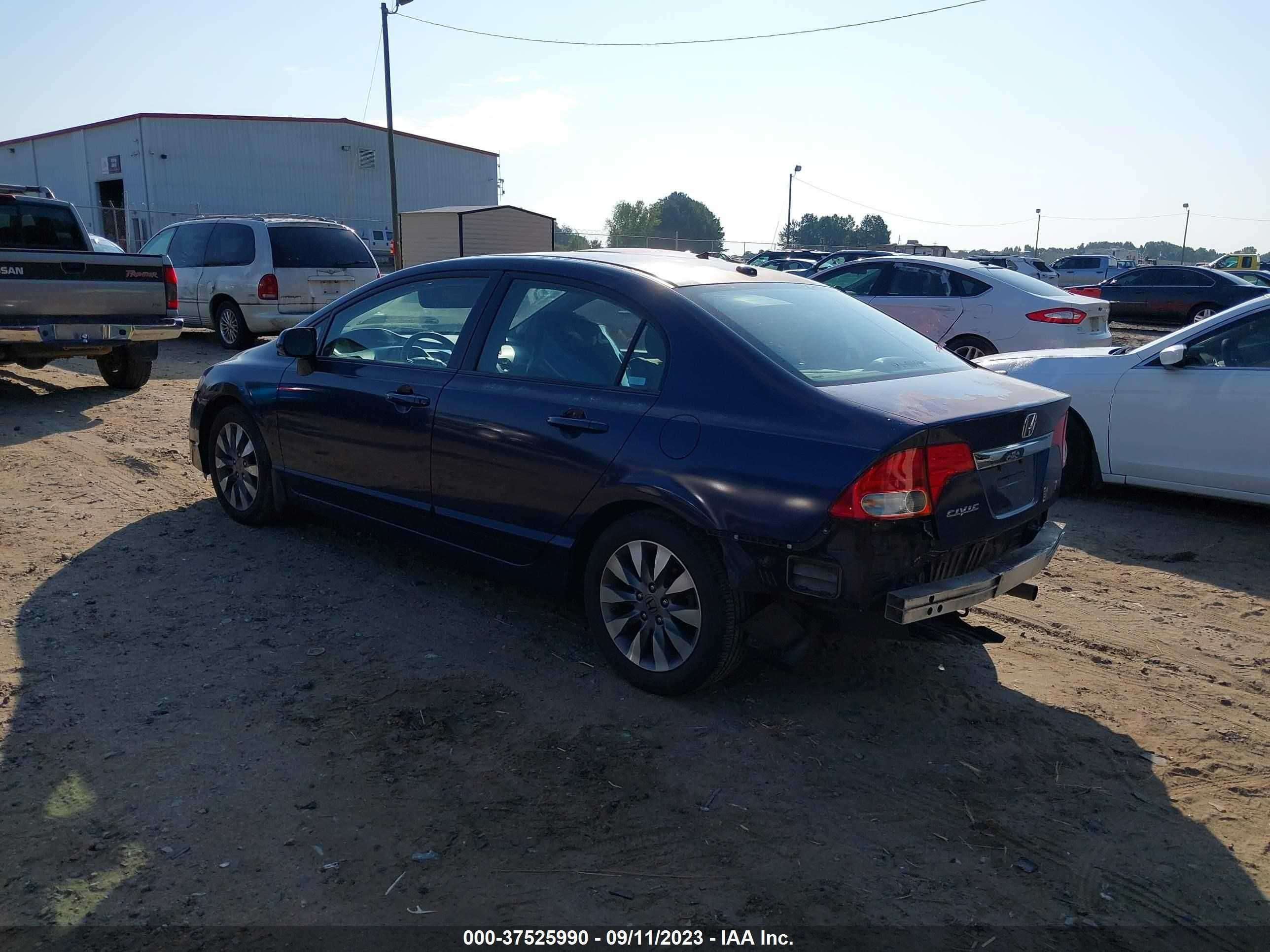 Photo 2 VIN: 2HGFA16809H510613 - HONDA CIVIC 