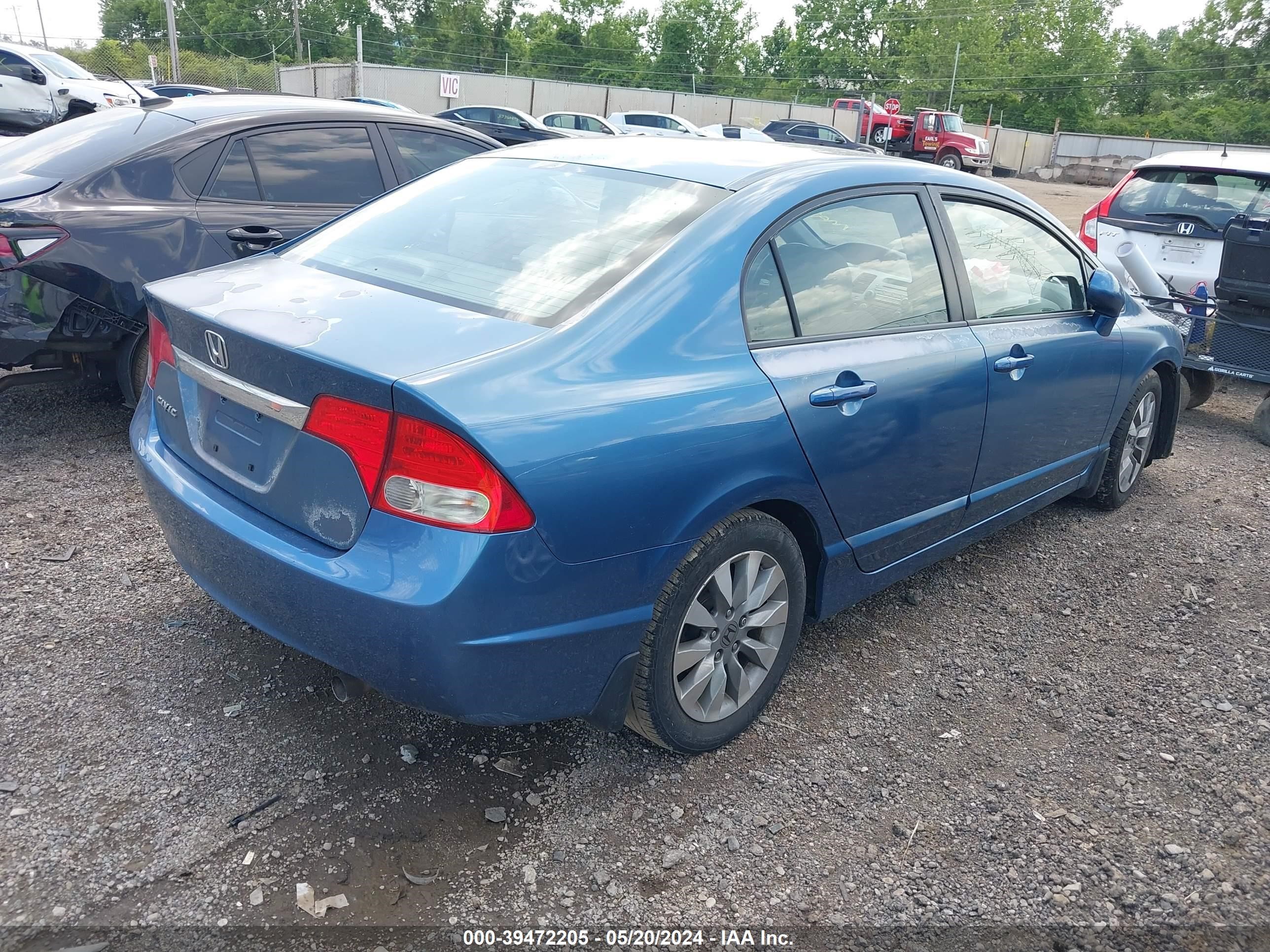 Photo 3 VIN: 2HGFA16839H529365 - HONDA CIVIC 