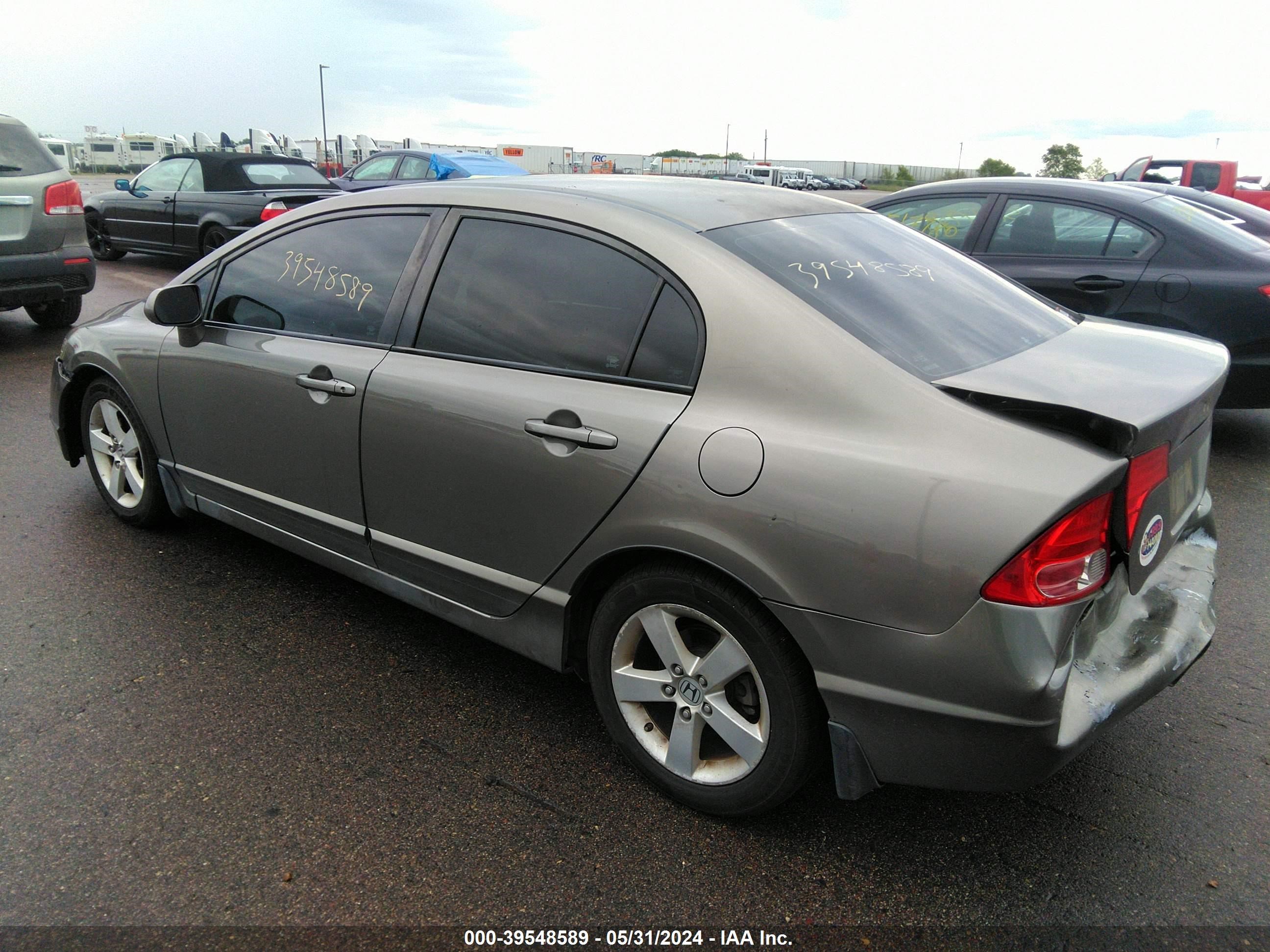 Photo 2 VIN: 2HGFA16848H354784 - HONDA CIVIC 