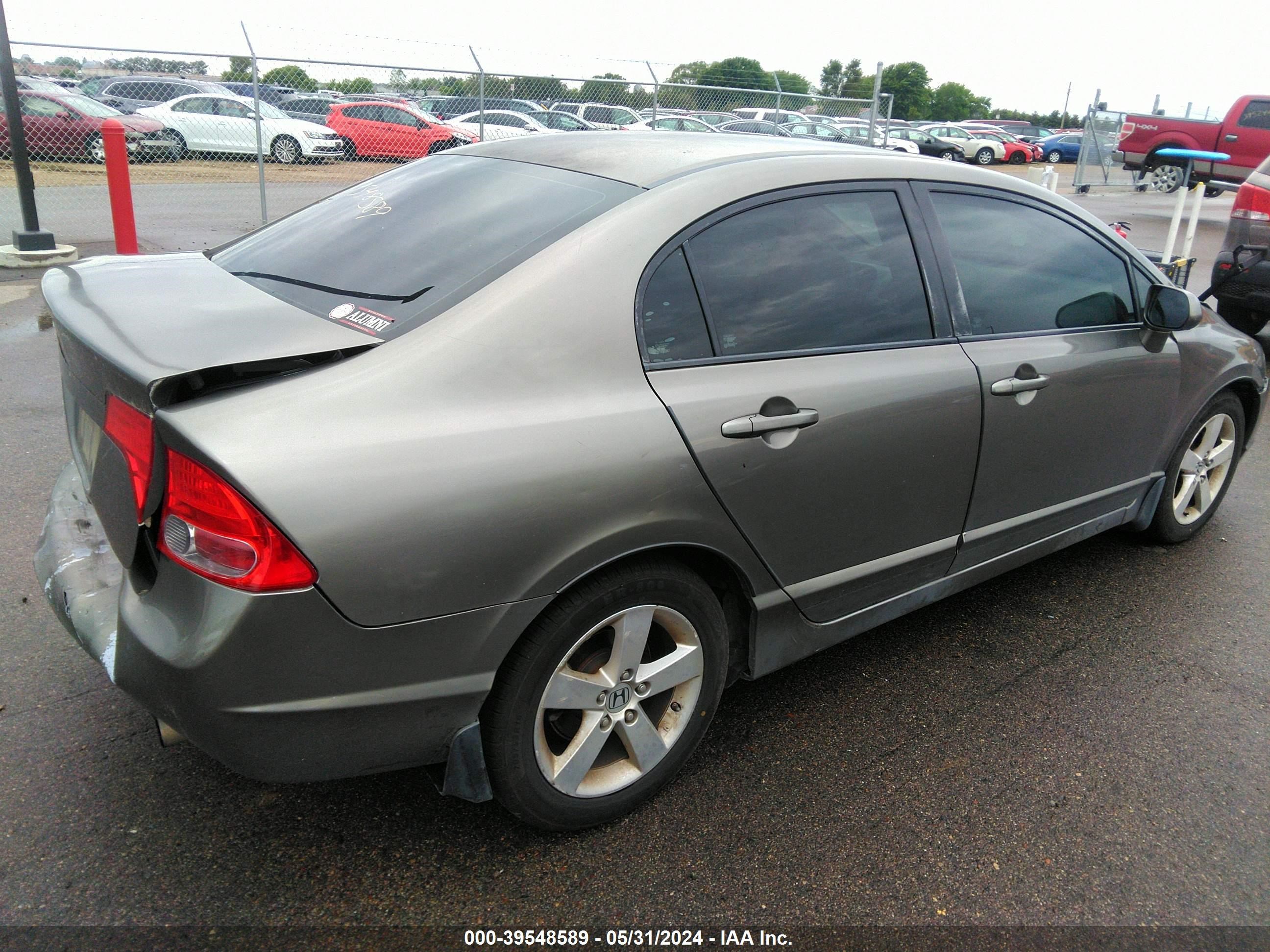 Photo 3 VIN: 2HGFA16848H354784 - HONDA CIVIC 