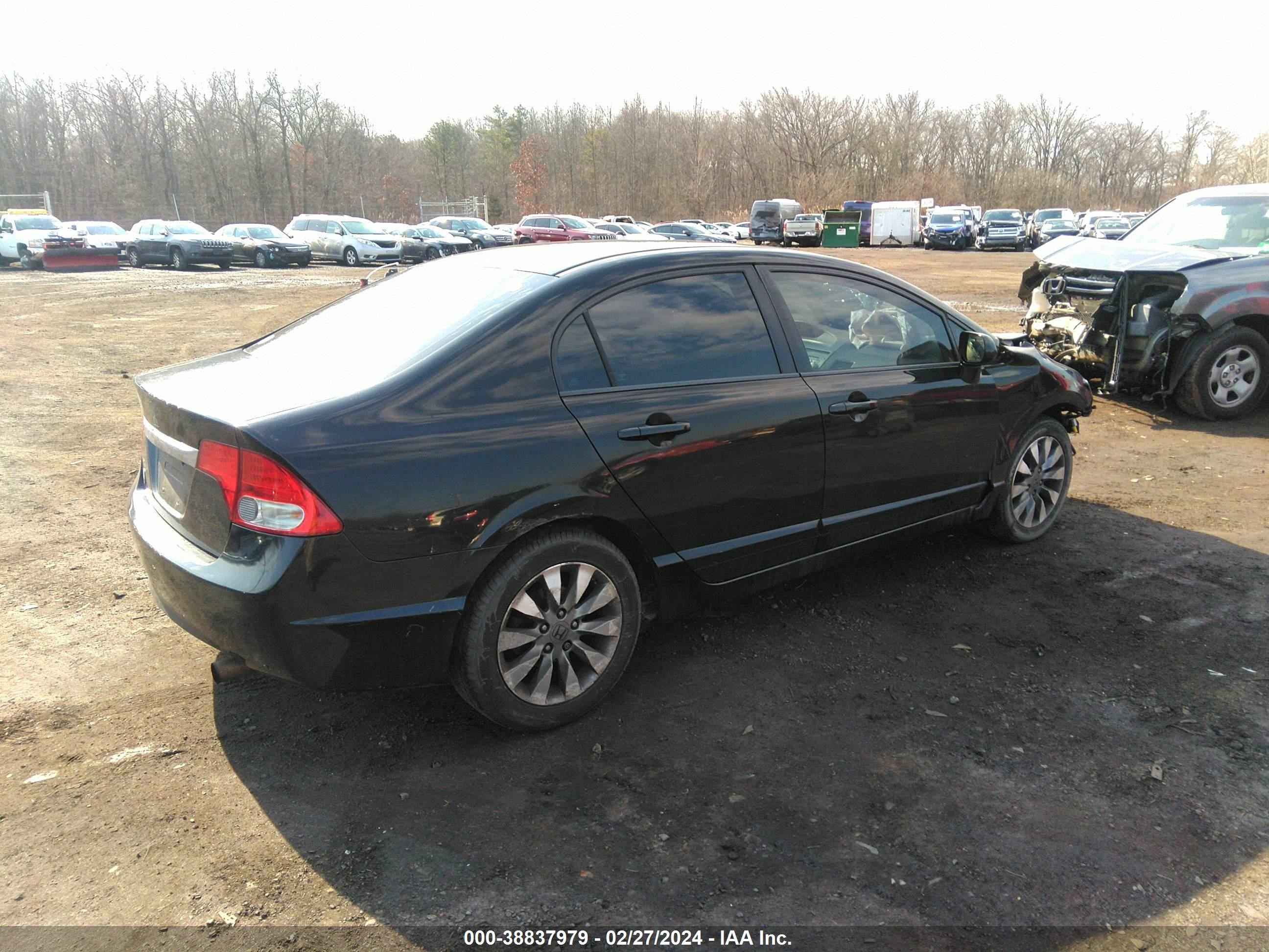 Photo 3 VIN: 2HGFA16869H308410 - HONDA CIVIC 