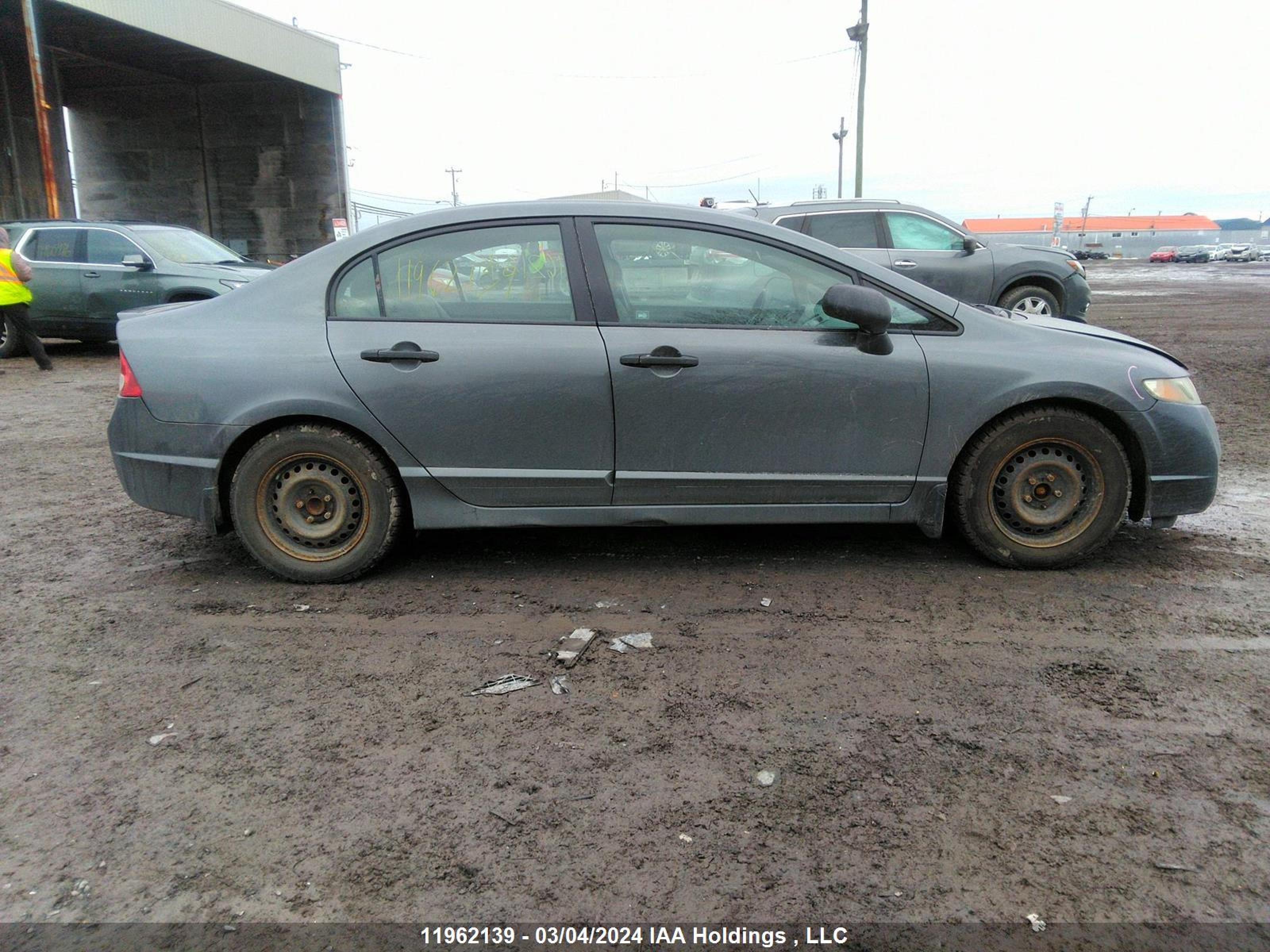 Photo 12 VIN: 2HGFA1E42AH021617 - HONDA CIVIC 