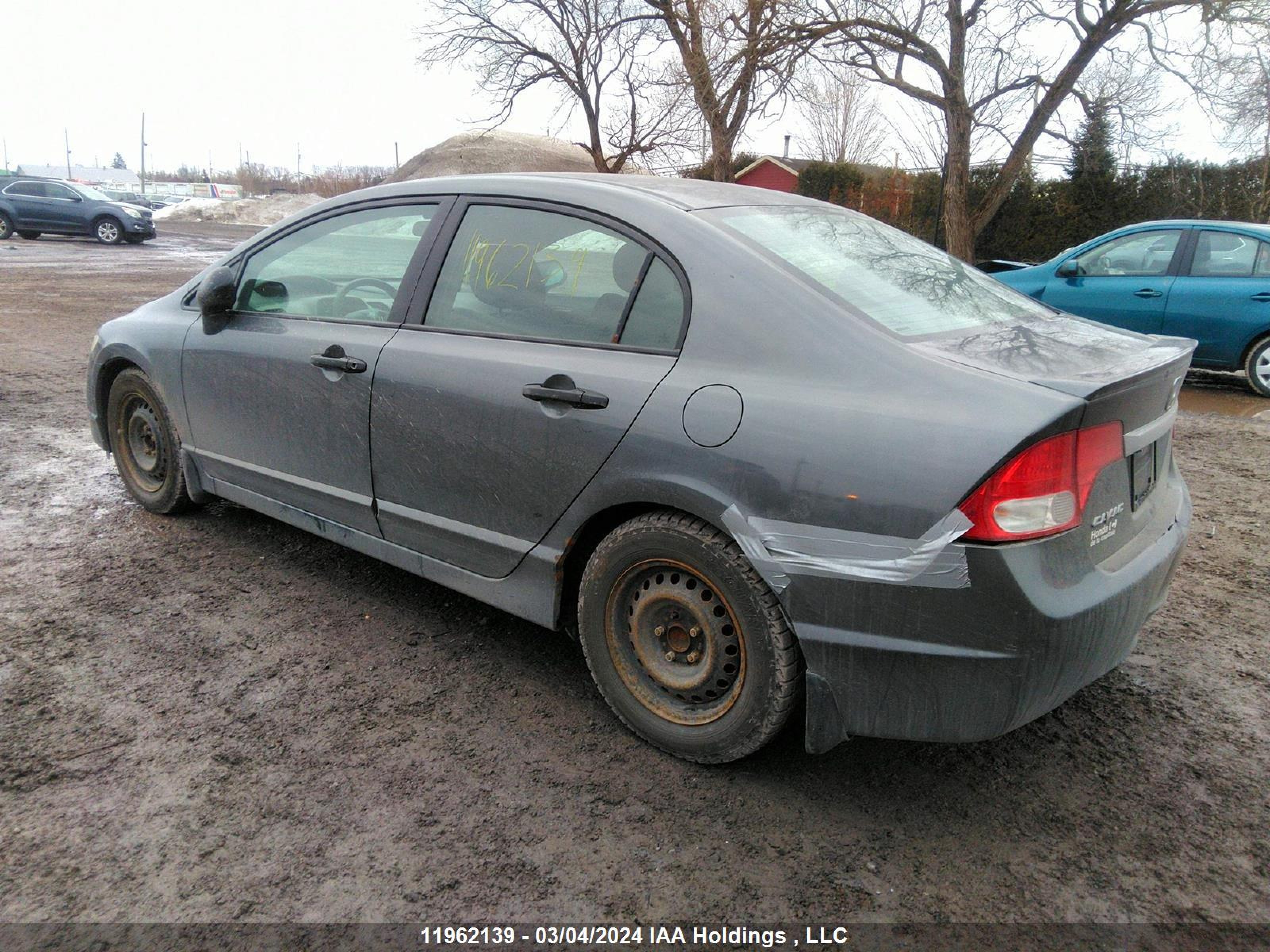 Photo 2 VIN: 2HGFA1E42AH021617 - HONDA CIVIC 