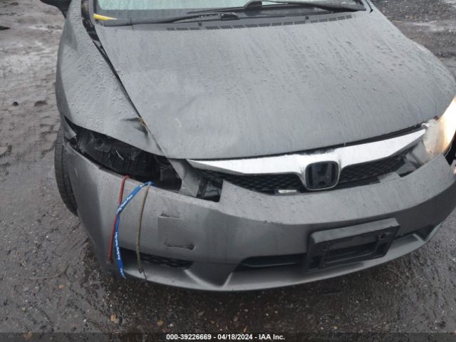 Photo 5 VIN: 2HGFA1F30AH516808 - HONDA CIVIC 