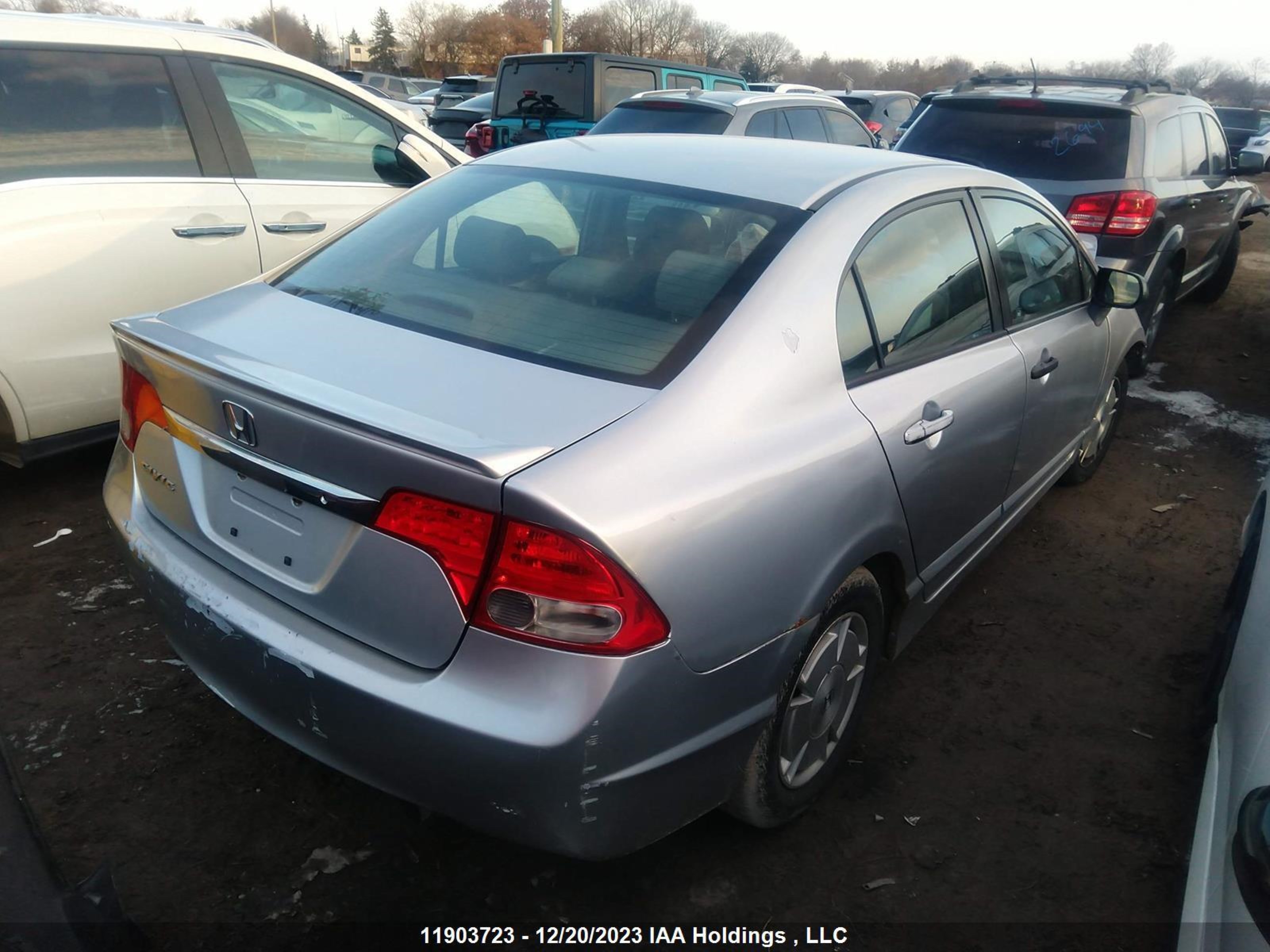 Photo 3 VIN: 2HGFA1F41AH046409 - HONDA CIVIC 