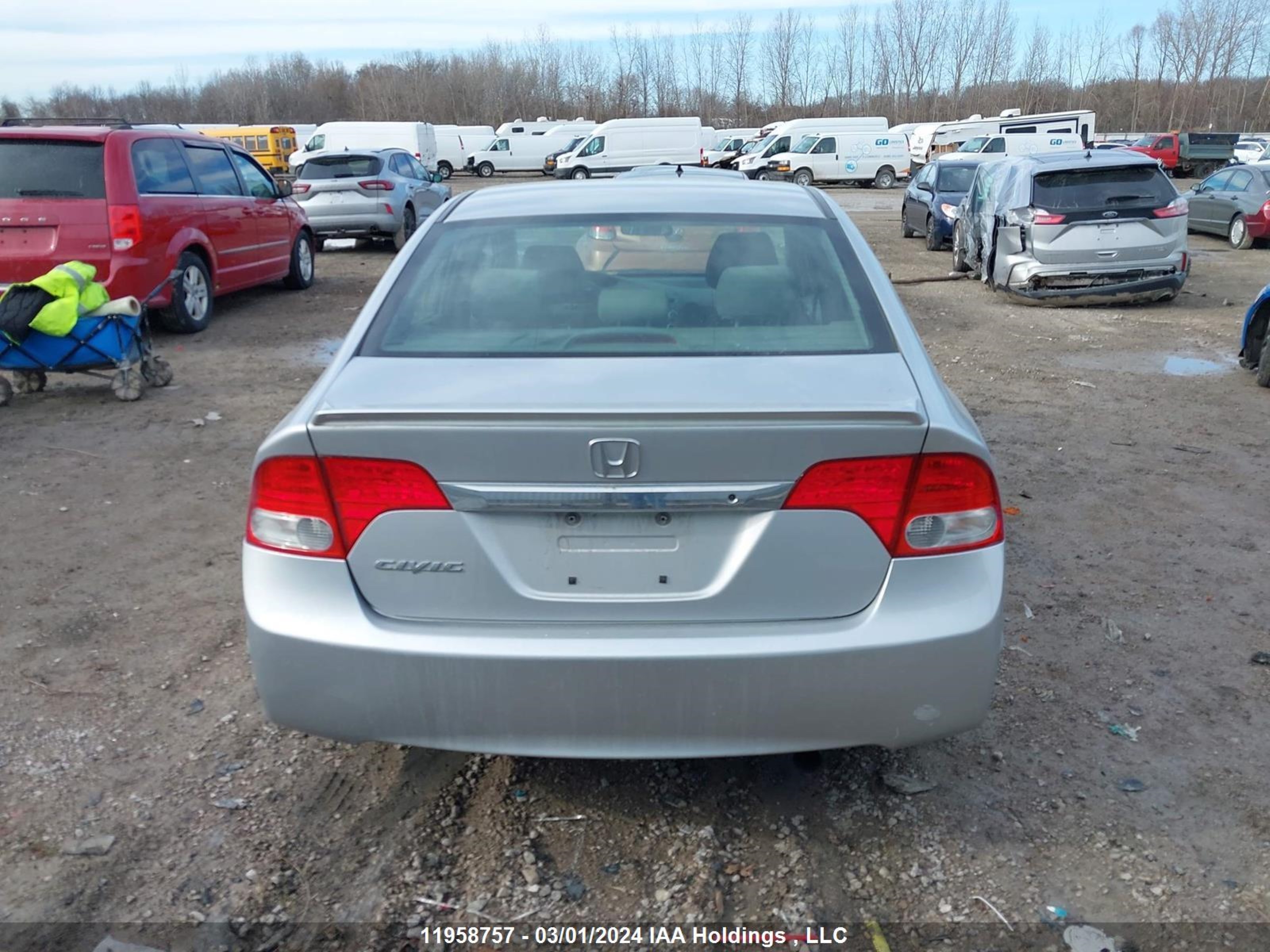 Photo 15 VIN: 2HGFA1F4XAH015904 - HONDA CIVIC 