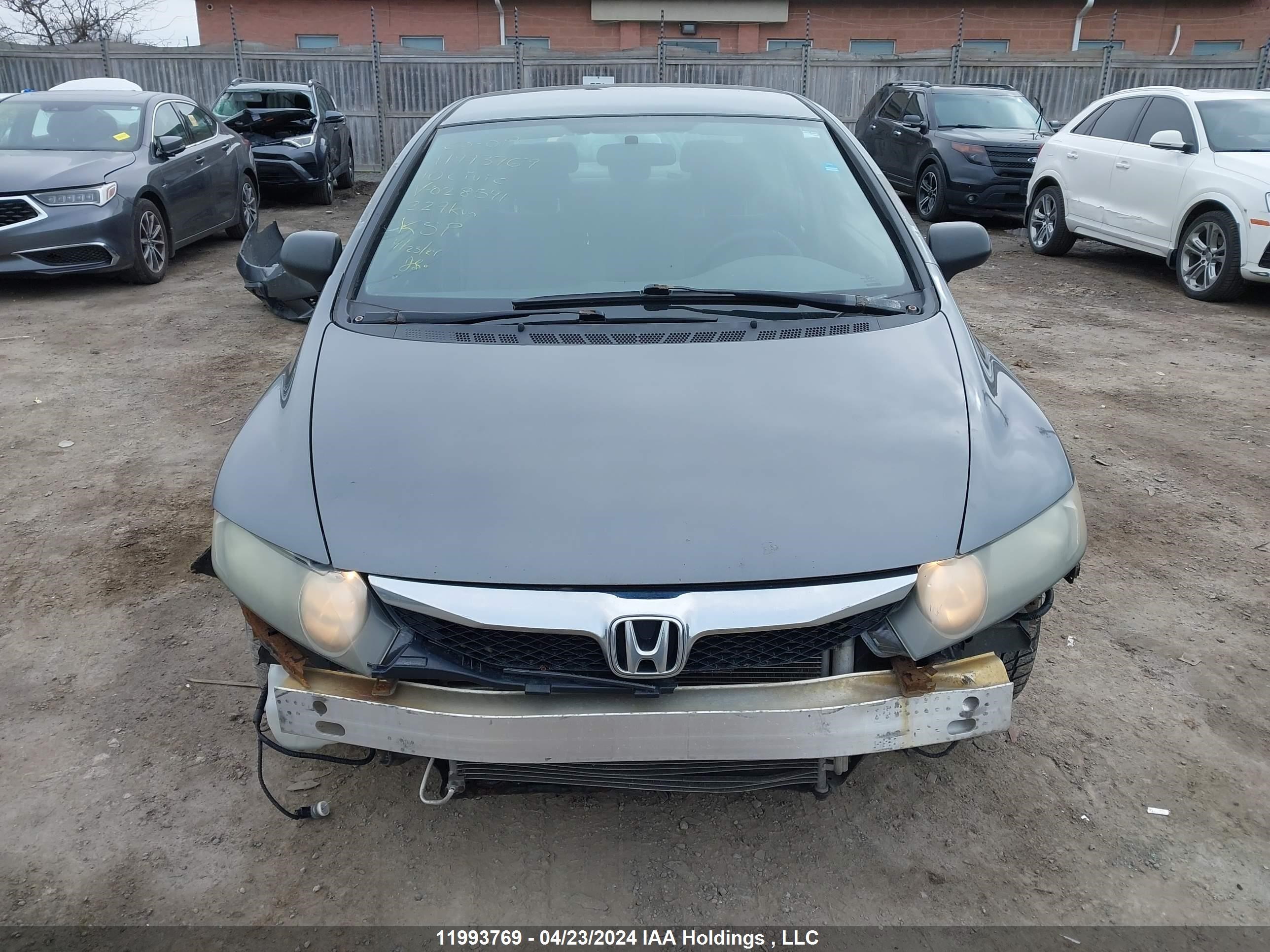 Photo 12 VIN: 2HGFA1F4XAH028541 - HONDA CIVIC 