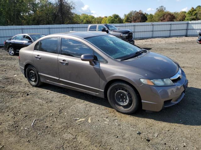 Photo 3 VIN: 2HGFA1F51AH586903 - HONDA CIVIC LX 