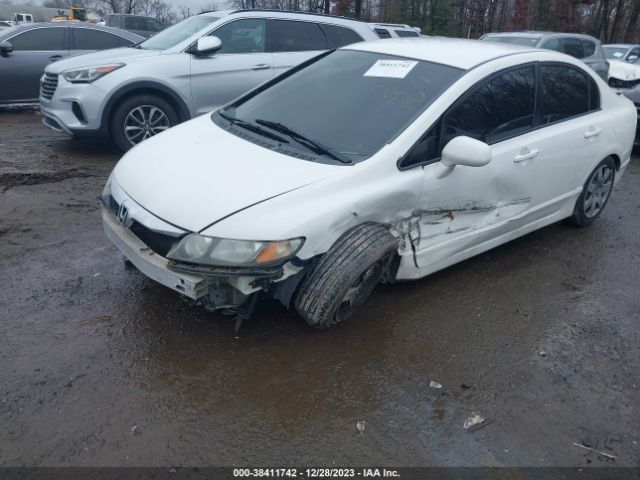 Photo 5 VIN: 2HGFA1F52AH586649 - HONDA CIVIC 