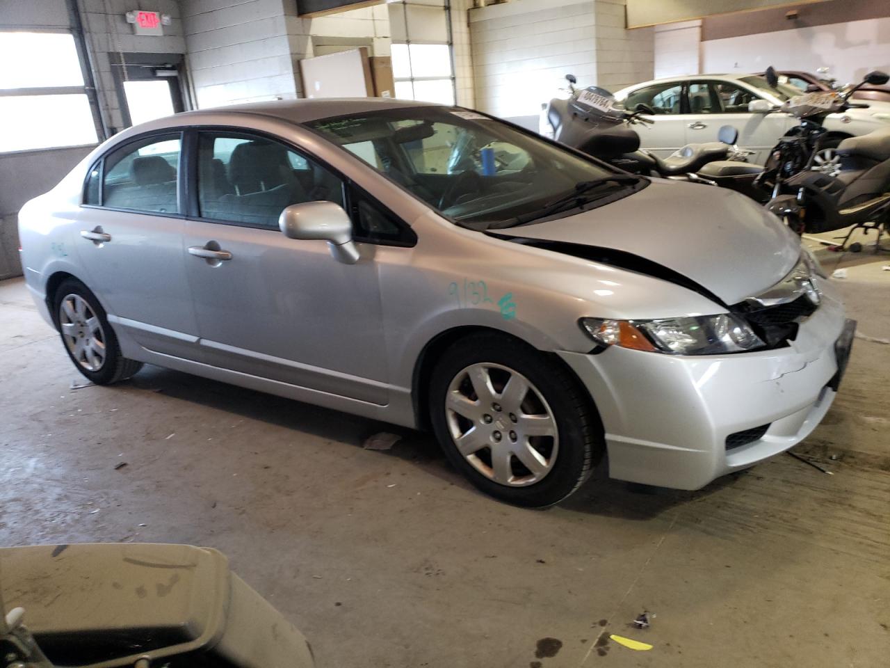 Photo 3 VIN: 2HGFA1F53BH501884 - HONDA CIVIC 