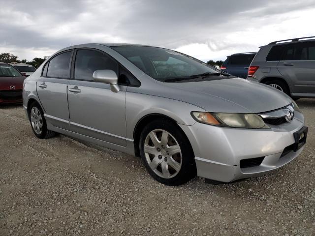 Photo 3 VIN: 2HGFA1F55AH303094 - HONDA CIVIC LX 