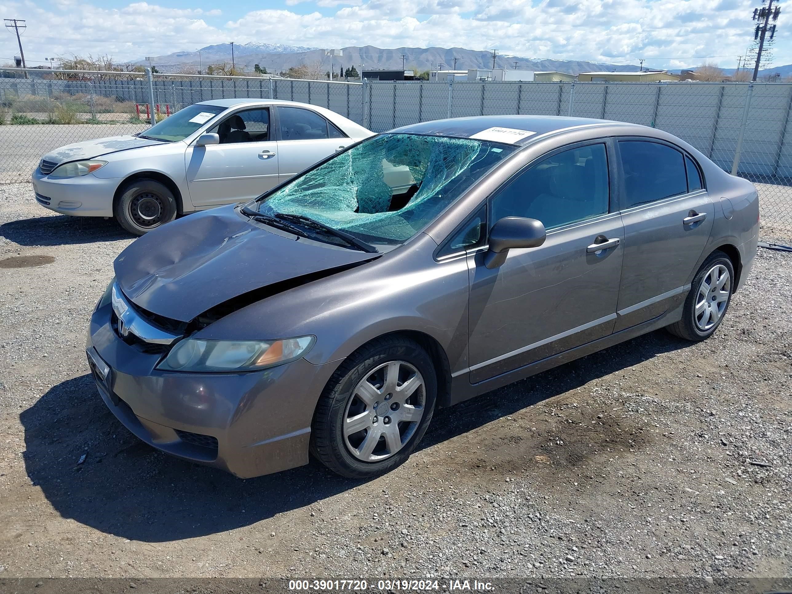 Photo 1 VIN: 2HGFA1F56AH500291 - HONDA CIVIC 