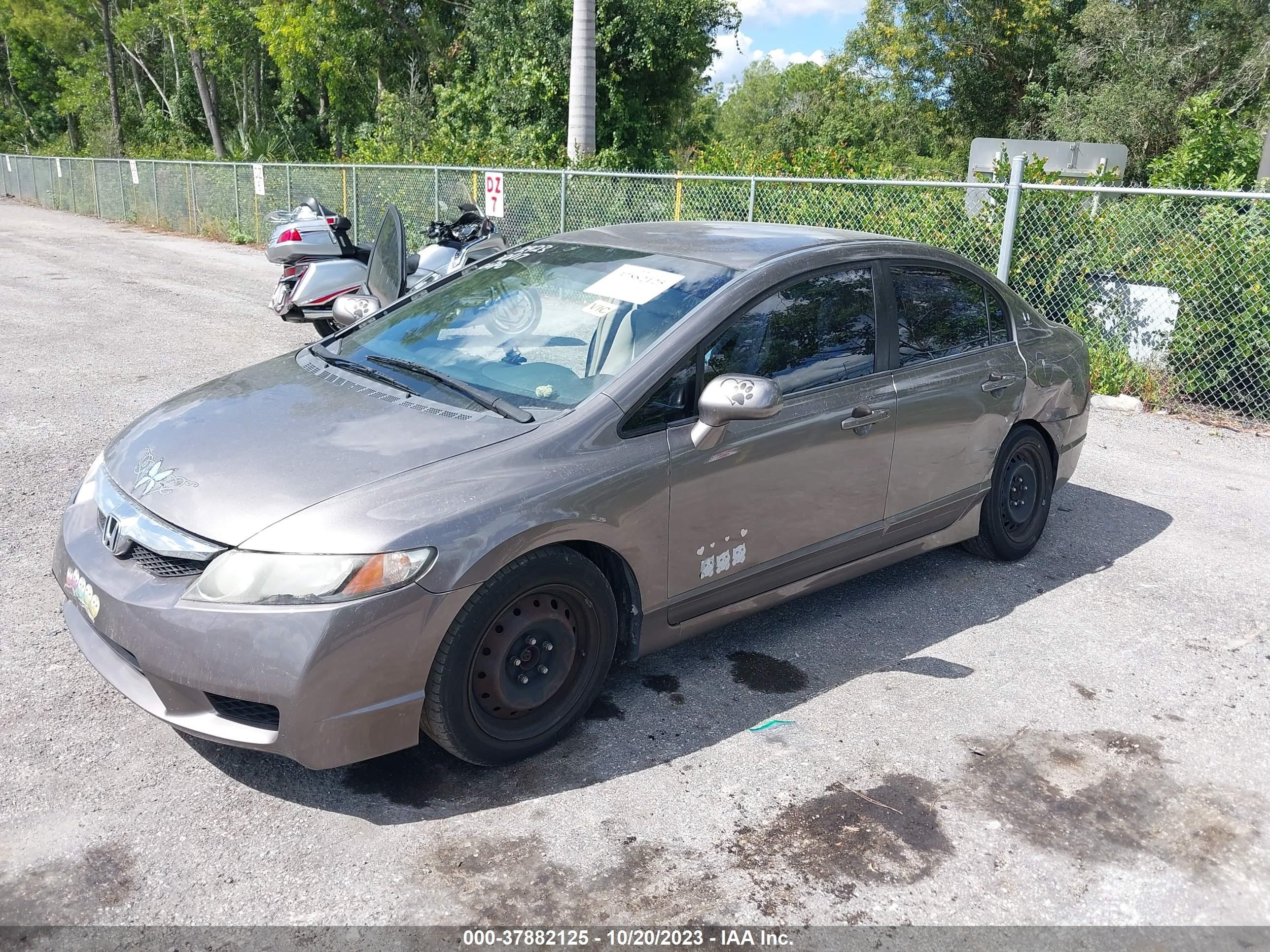 Photo 1 VIN: 2HGFA1F58AH562923 - HONDA CIVIC 