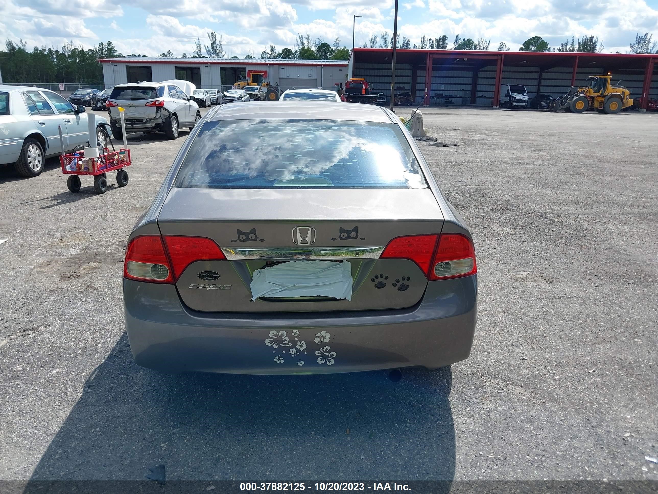 Photo 14 VIN: 2HGFA1F58AH562923 - HONDA CIVIC 