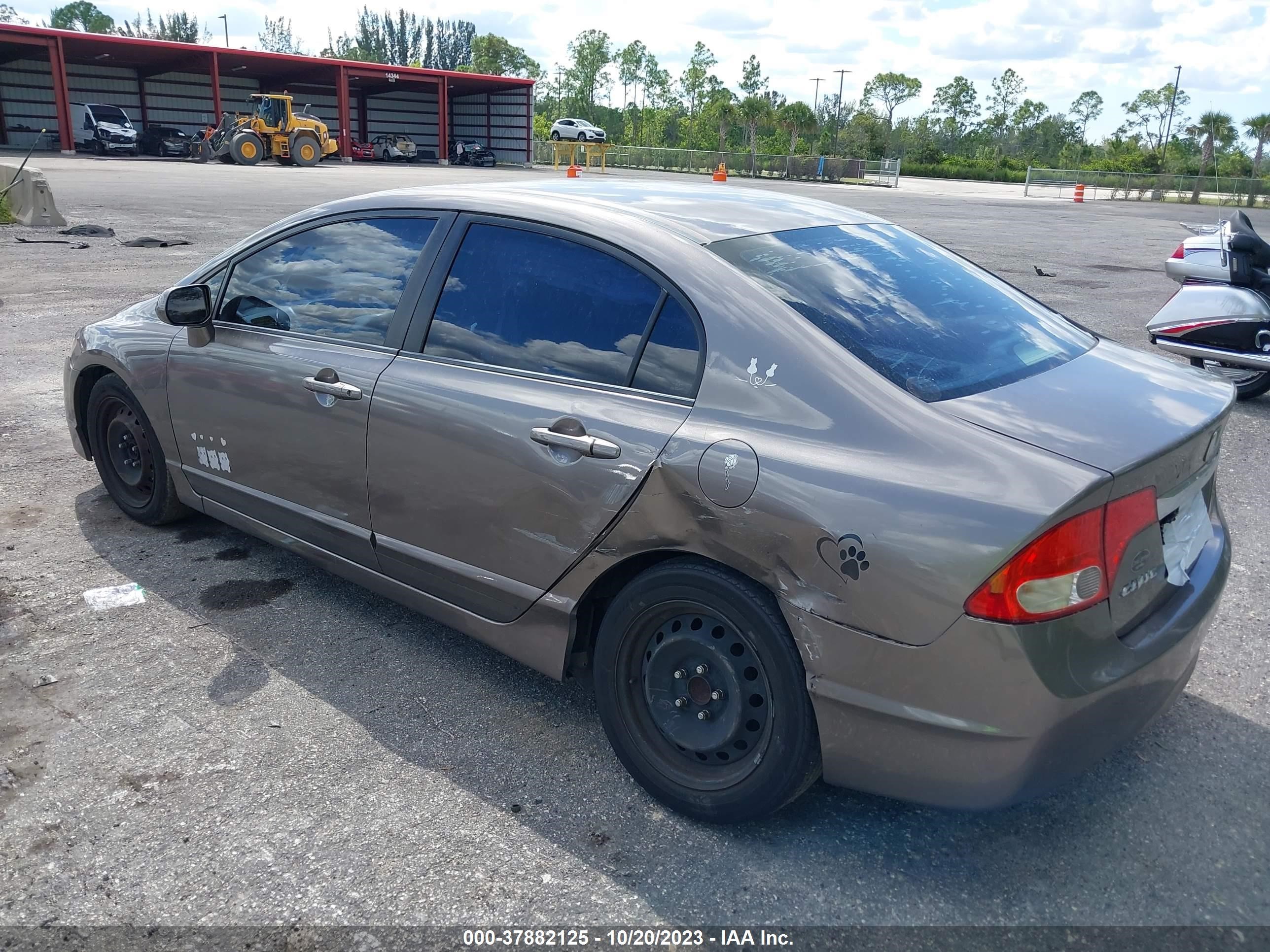 Photo 2 VIN: 2HGFA1F58AH562923 - HONDA CIVIC 