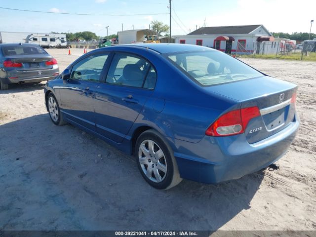 Photo 2 VIN: 2HGFA1F5XAH303995 - HONDA CIVIC 