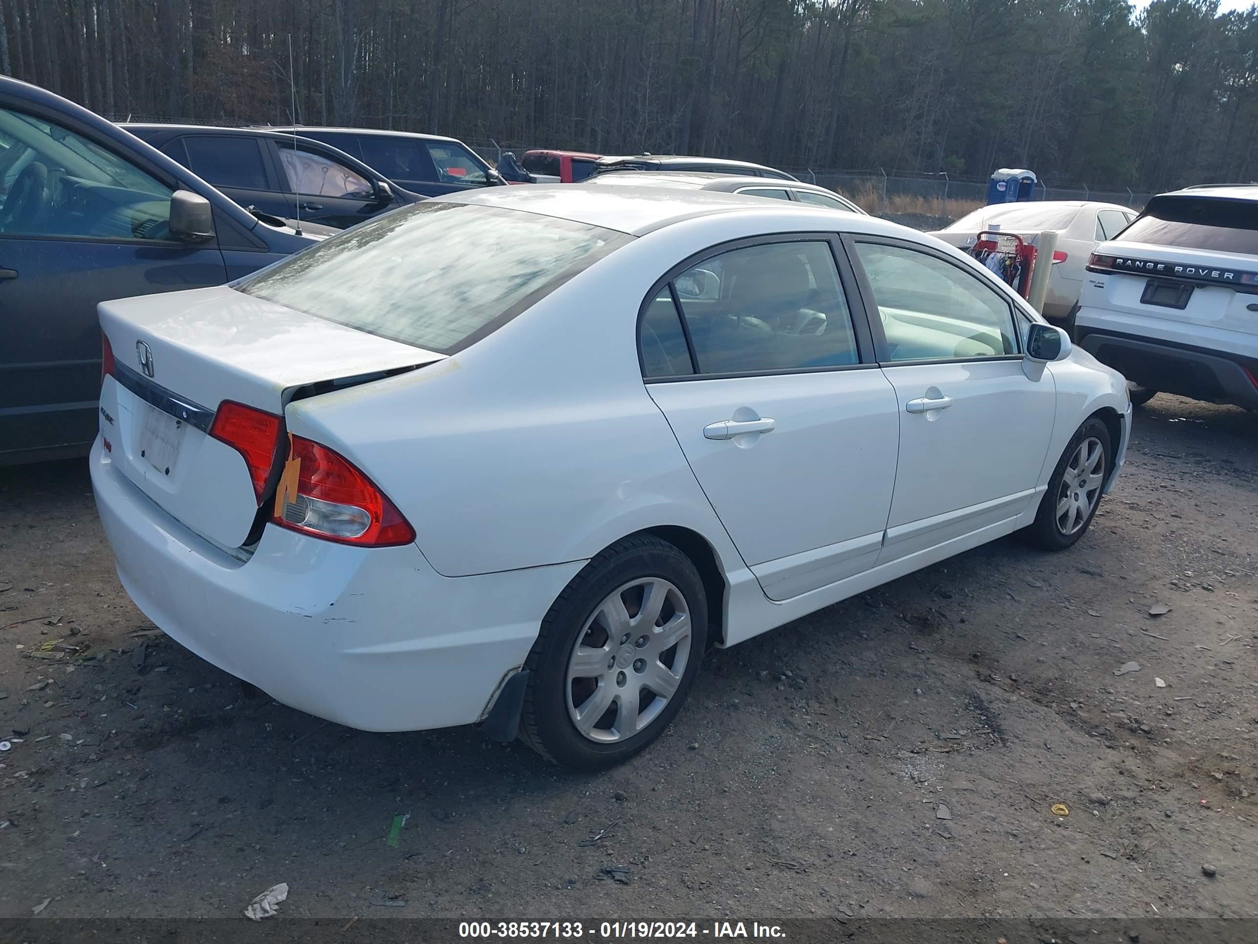 Photo 3 VIN: 2HGFA1F5XAH515375 - HONDA CIVIC 