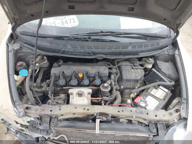 Photo 9 VIN: 2HGFA1F5XAH567976 - HONDA CIVIC 