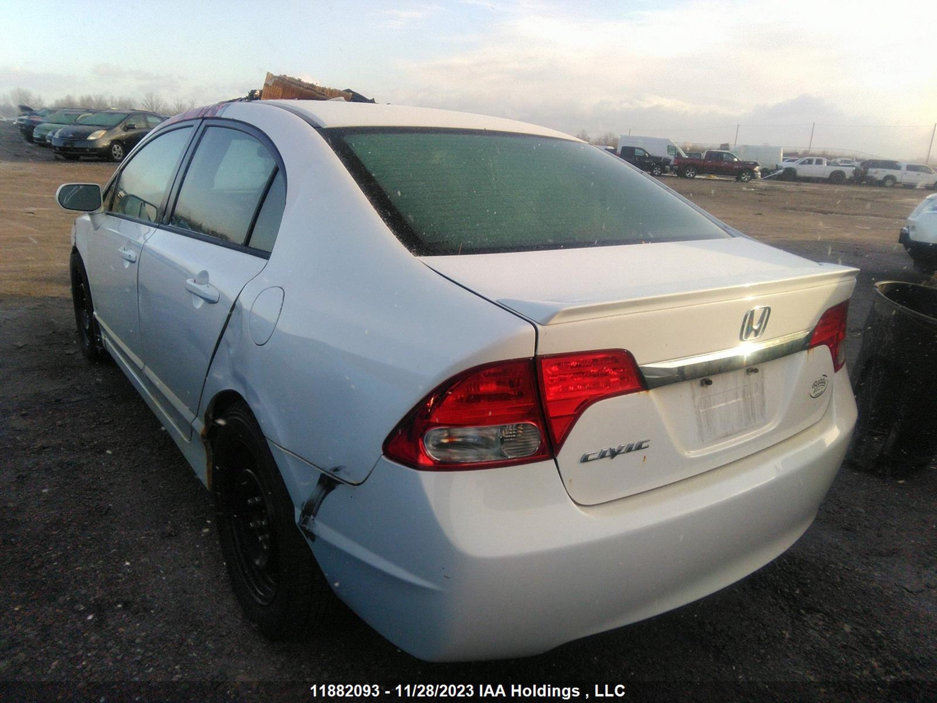 Photo 2 VIN: 2HGFA1F68AH025848 - HONDA CIVIC 