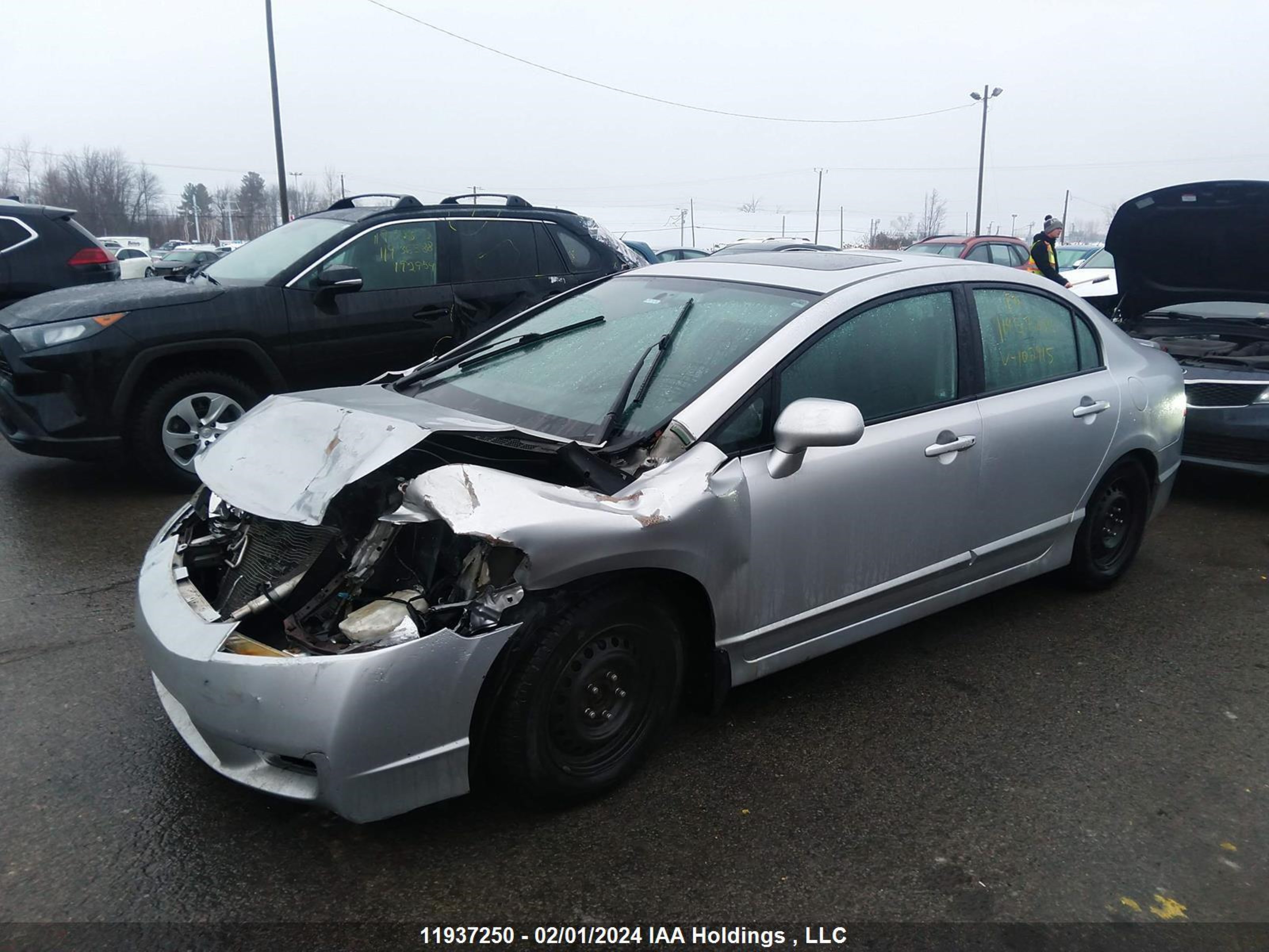 Photo 1 VIN: 2HGFA1F68BH102915 - HONDA CIVIC 